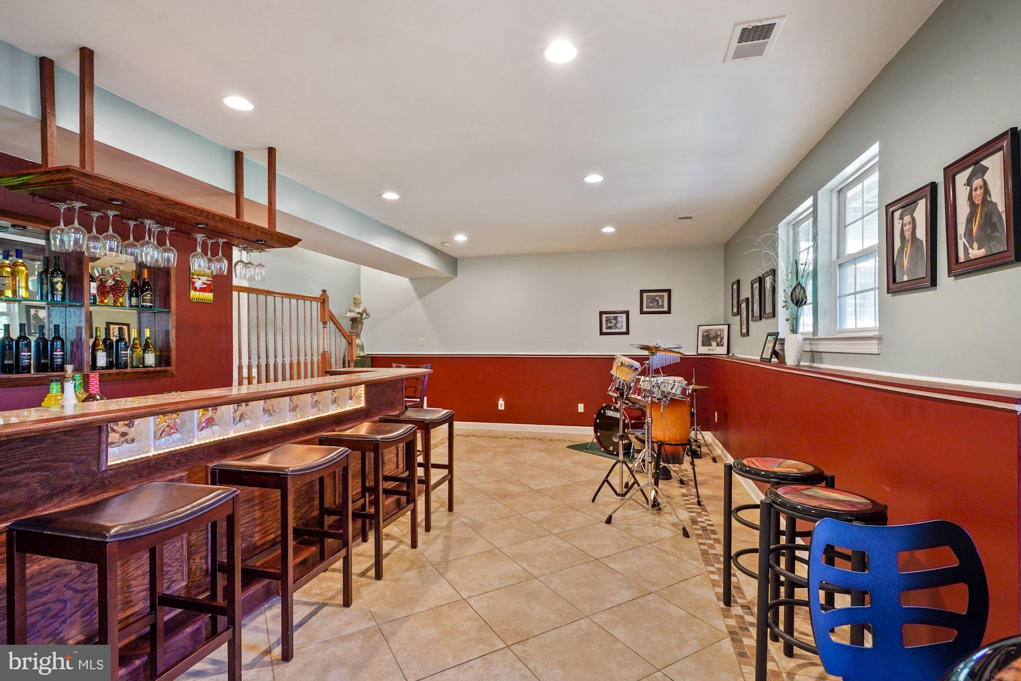 WINDSOR KNOLL - Residential