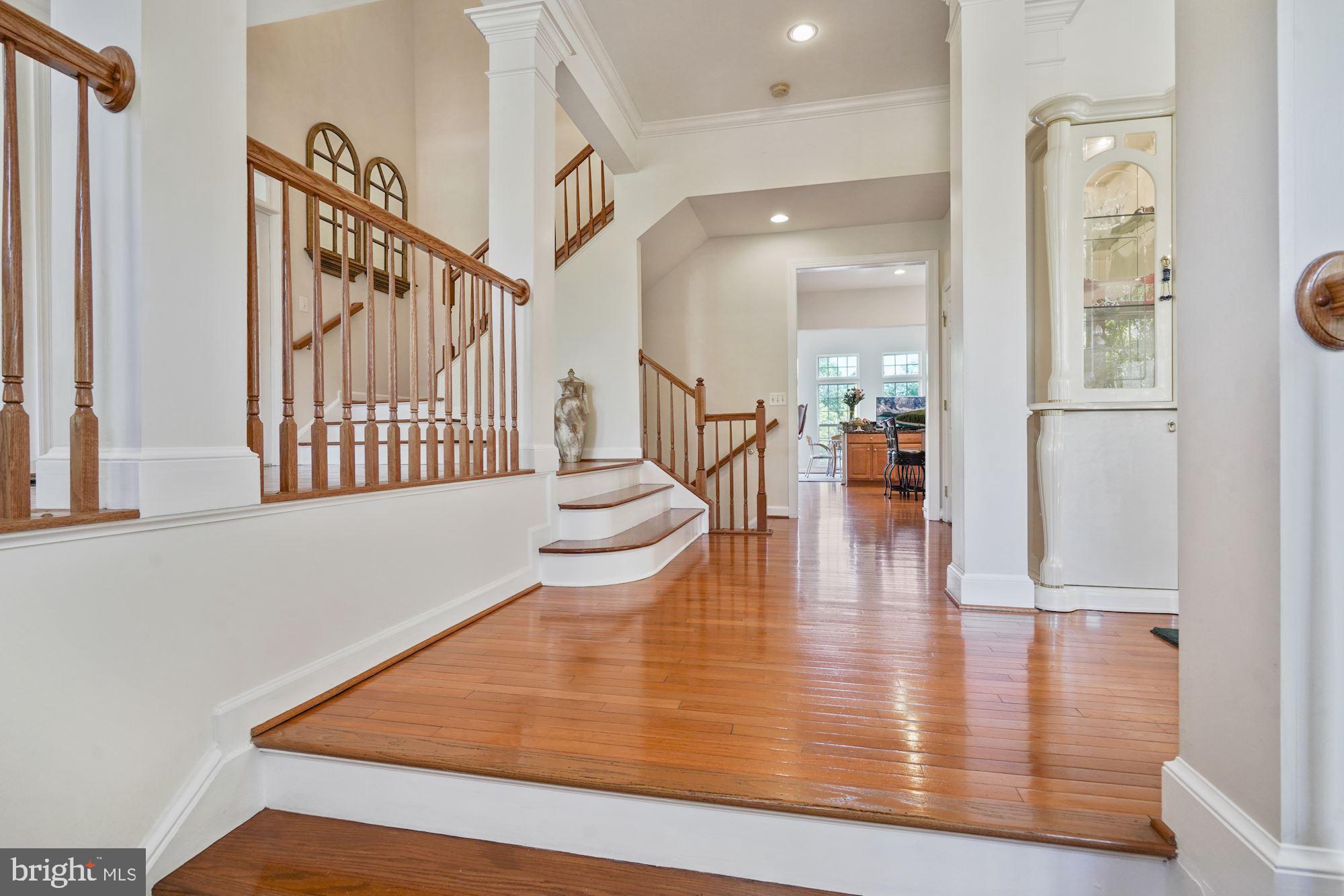 WINDSOR KNOLL - Residential