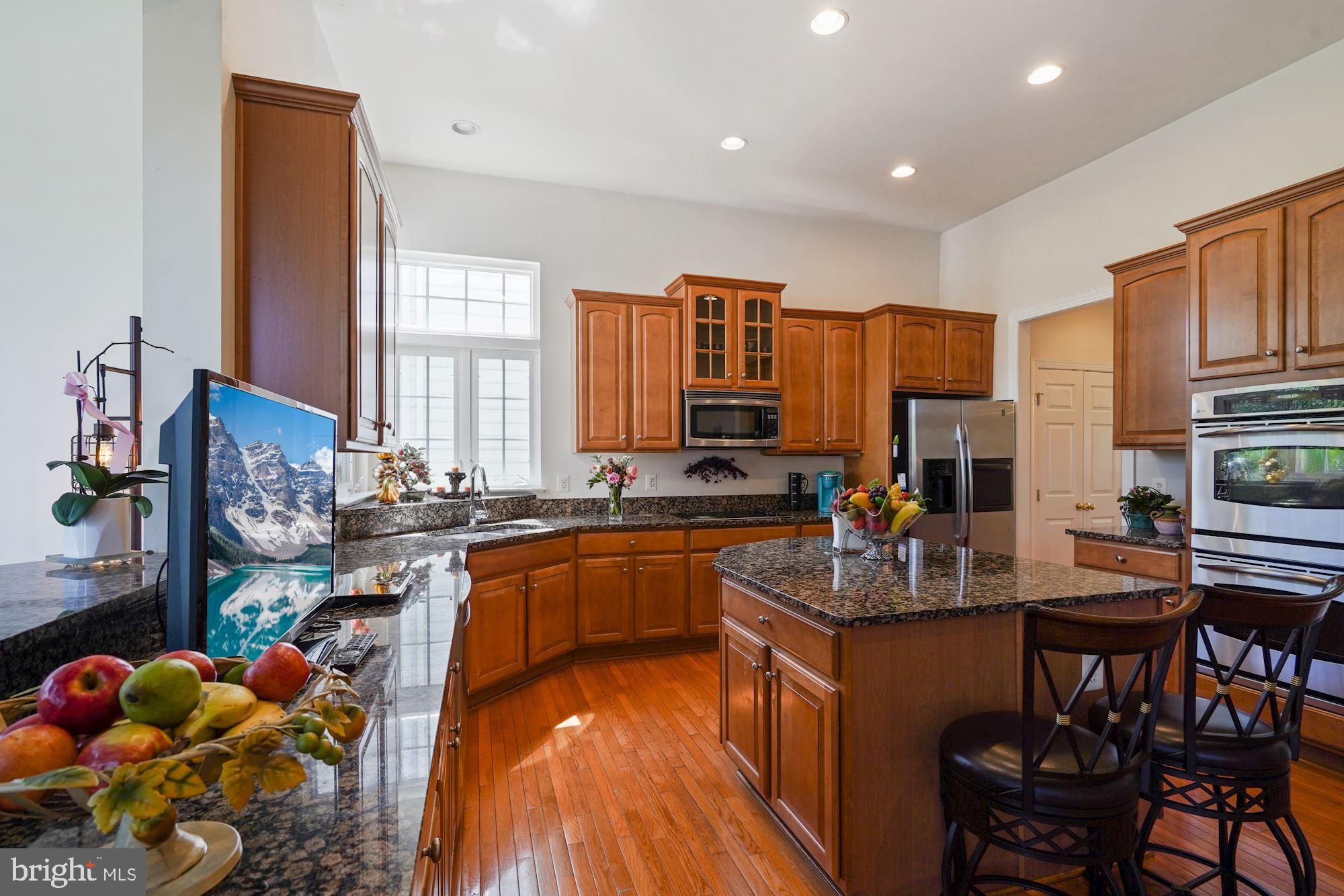 WINDSOR KNOLL - Residential