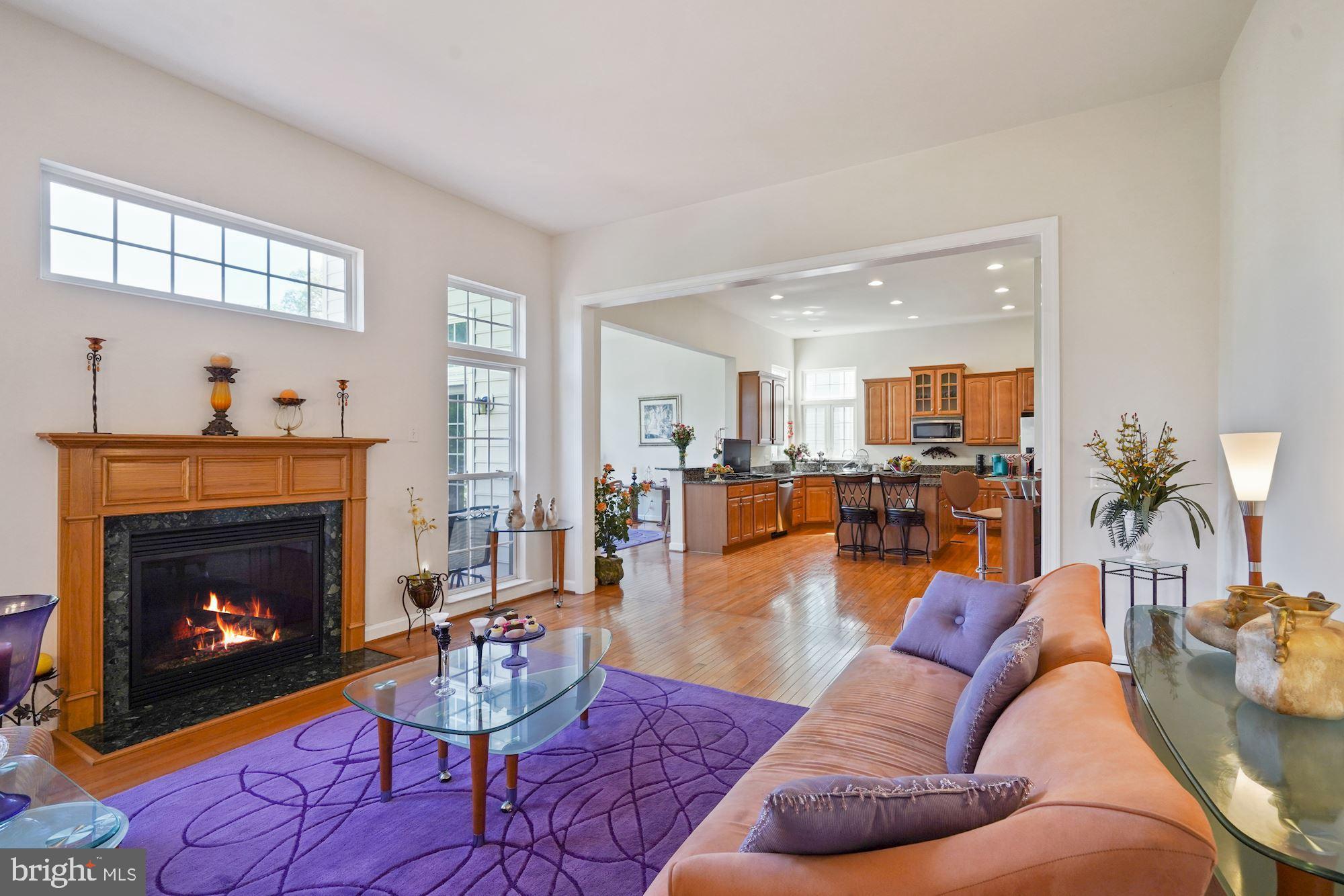 WINDSOR KNOLL - Residential