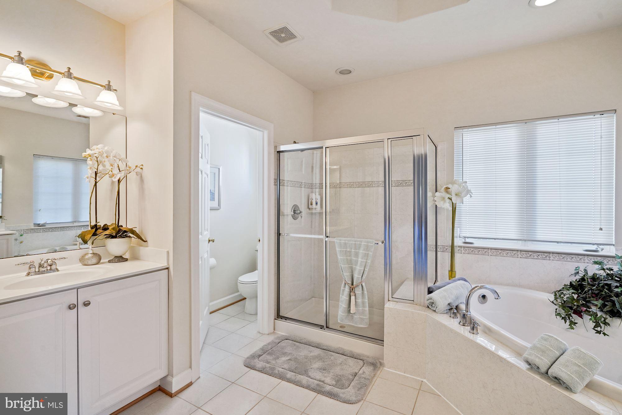 WINDSOR KNOLL - Residential