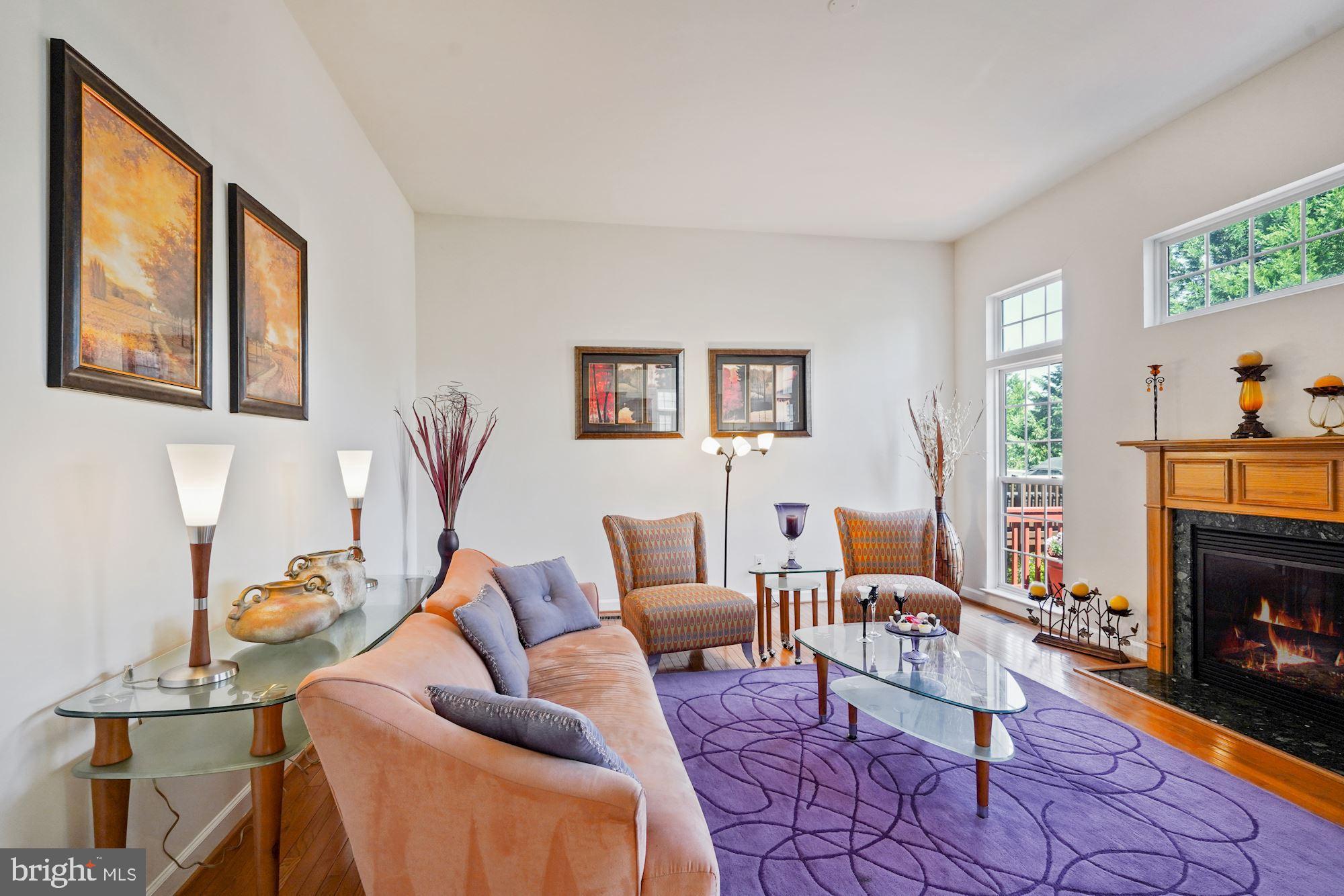 WINDSOR KNOLL - Residential