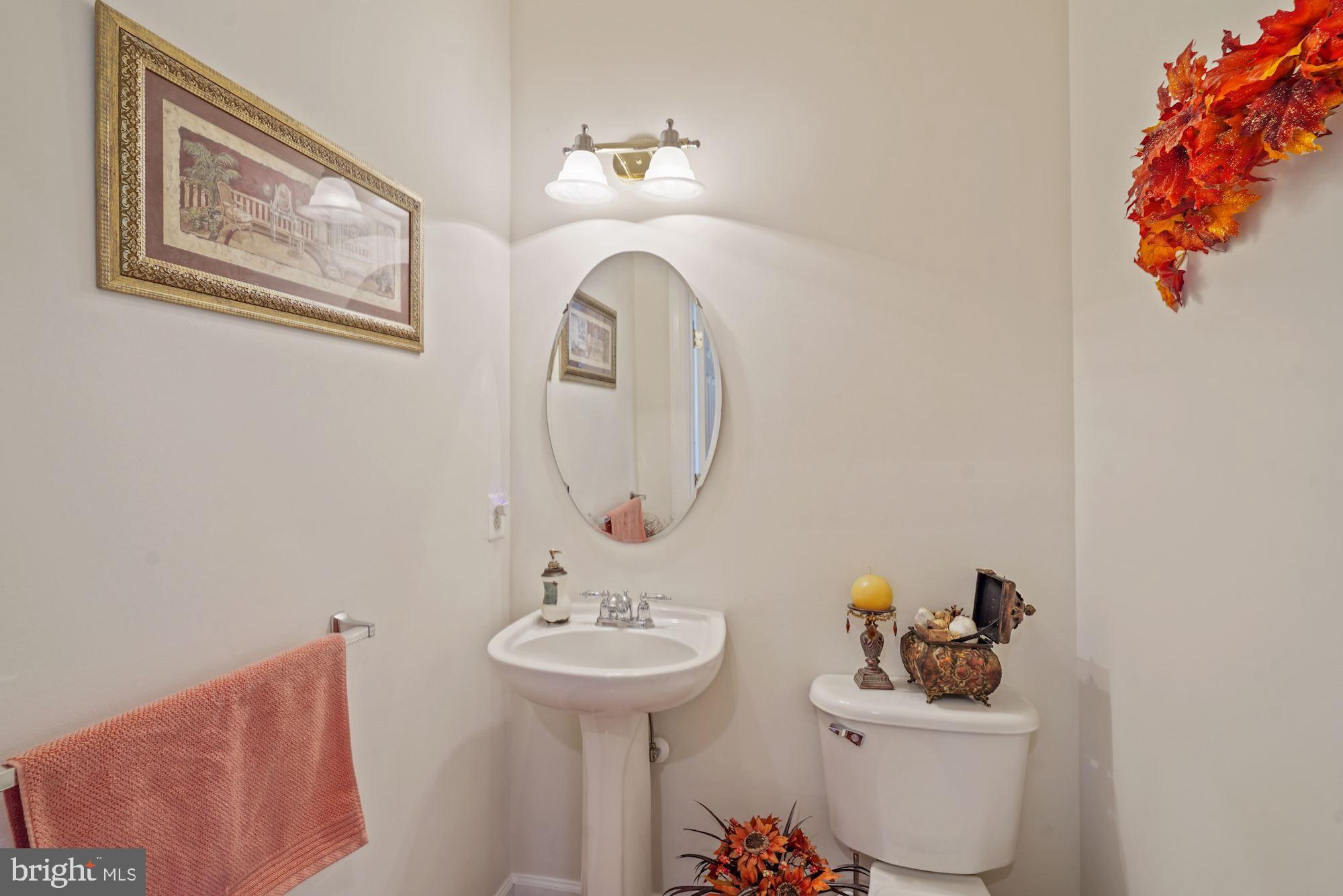 WINDSOR KNOLL - Residential