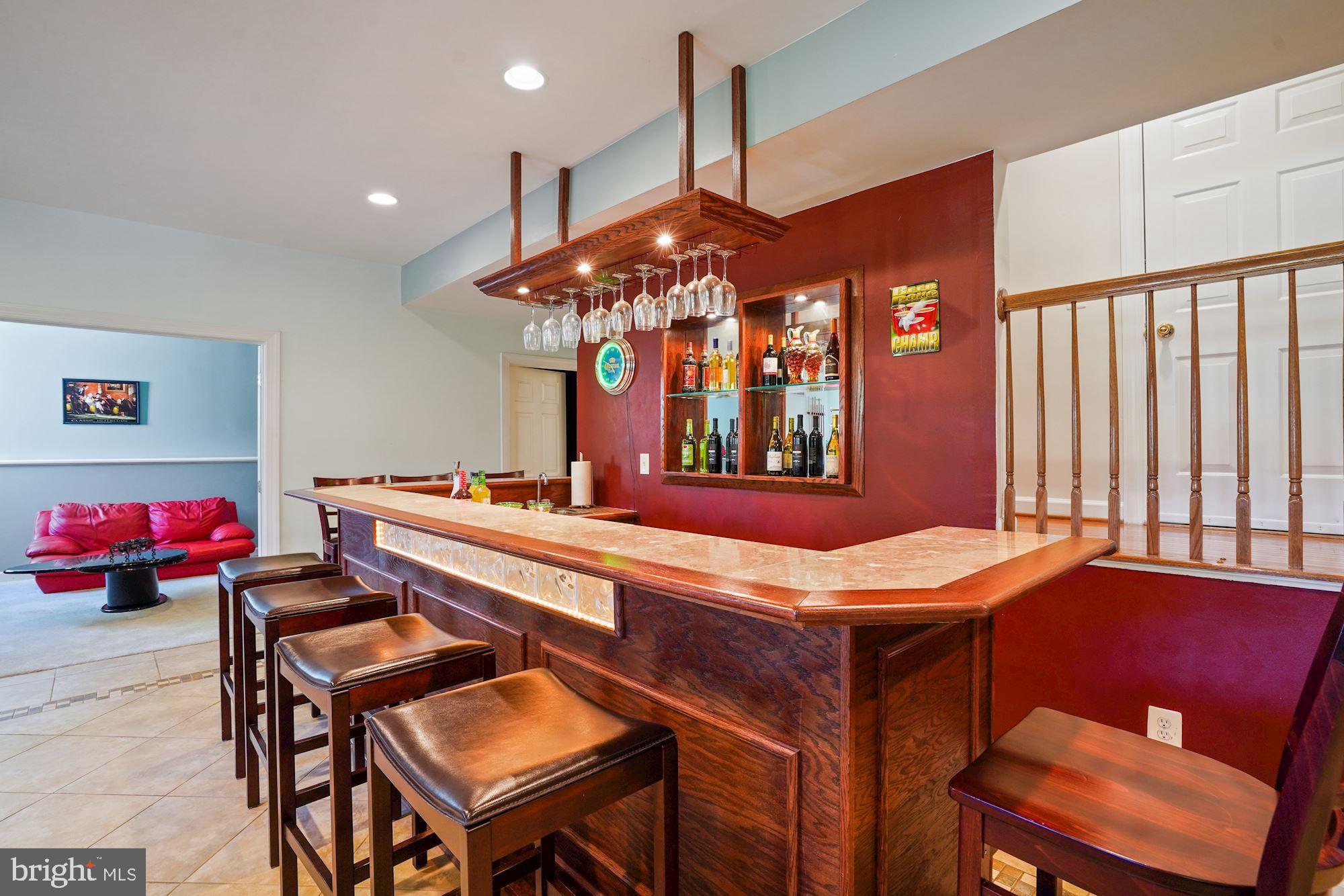 WINDSOR KNOLL - Residential