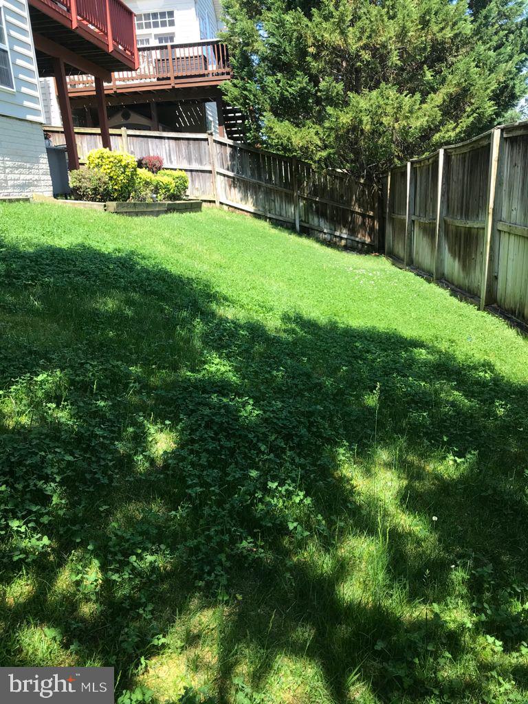 WINDSOR KNOLL - Residential