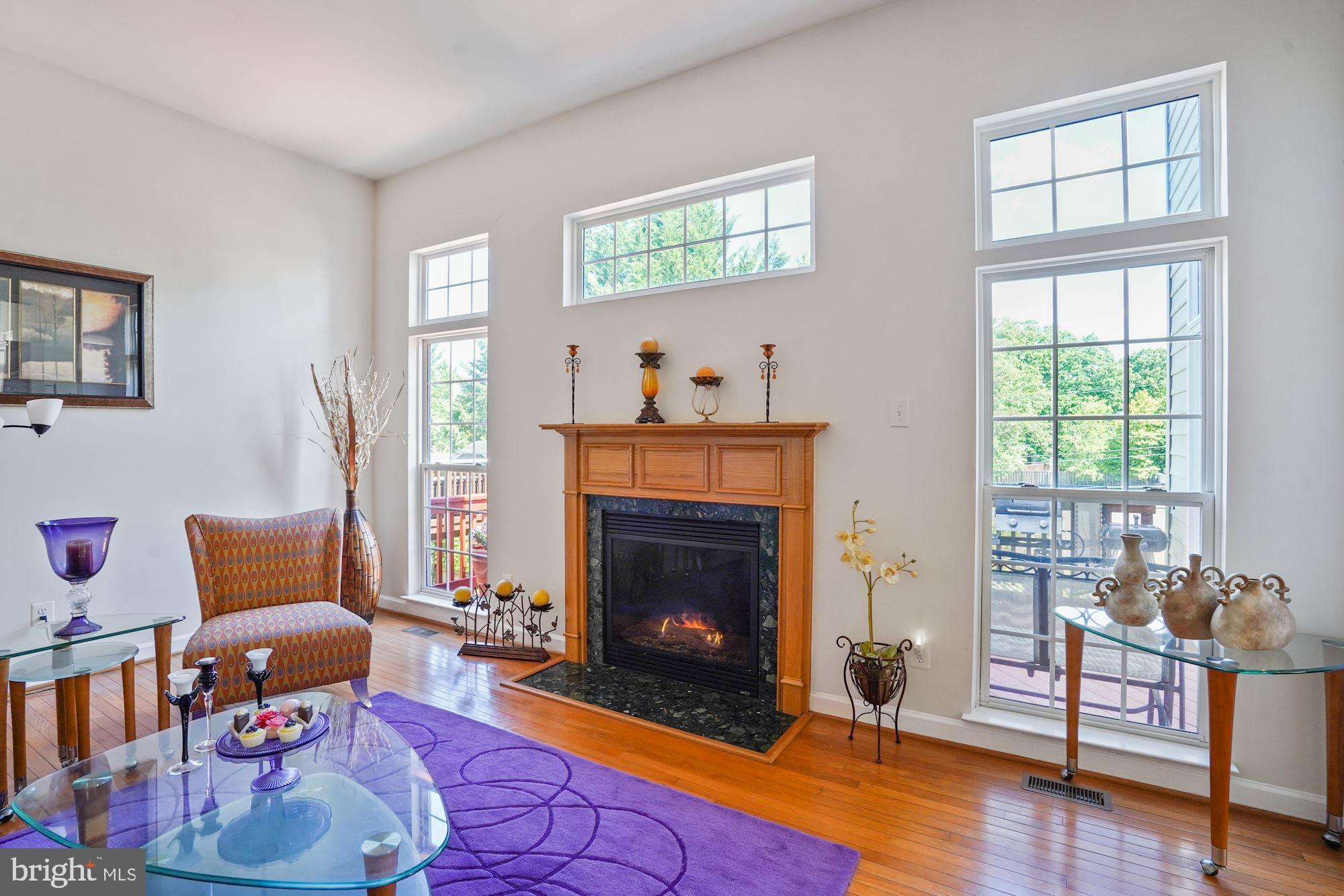 WINDSOR KNOLL - Residential