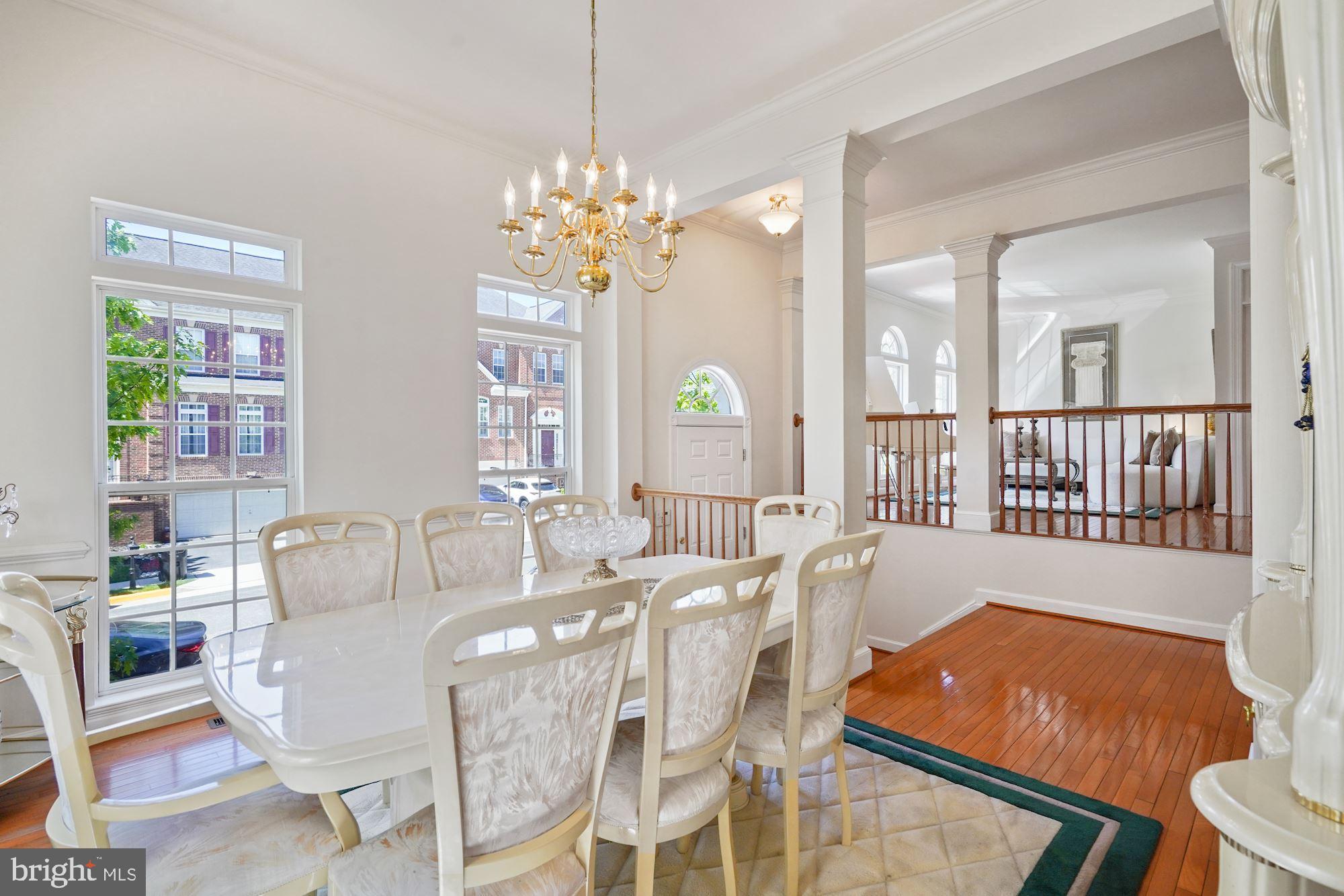 WINDSOR KNOLL - Residential