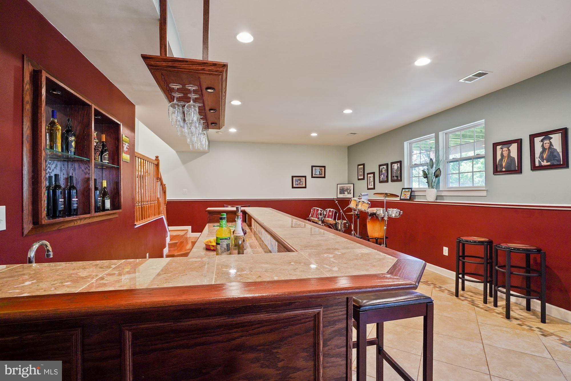 WINDSOR KNOLL - Residential