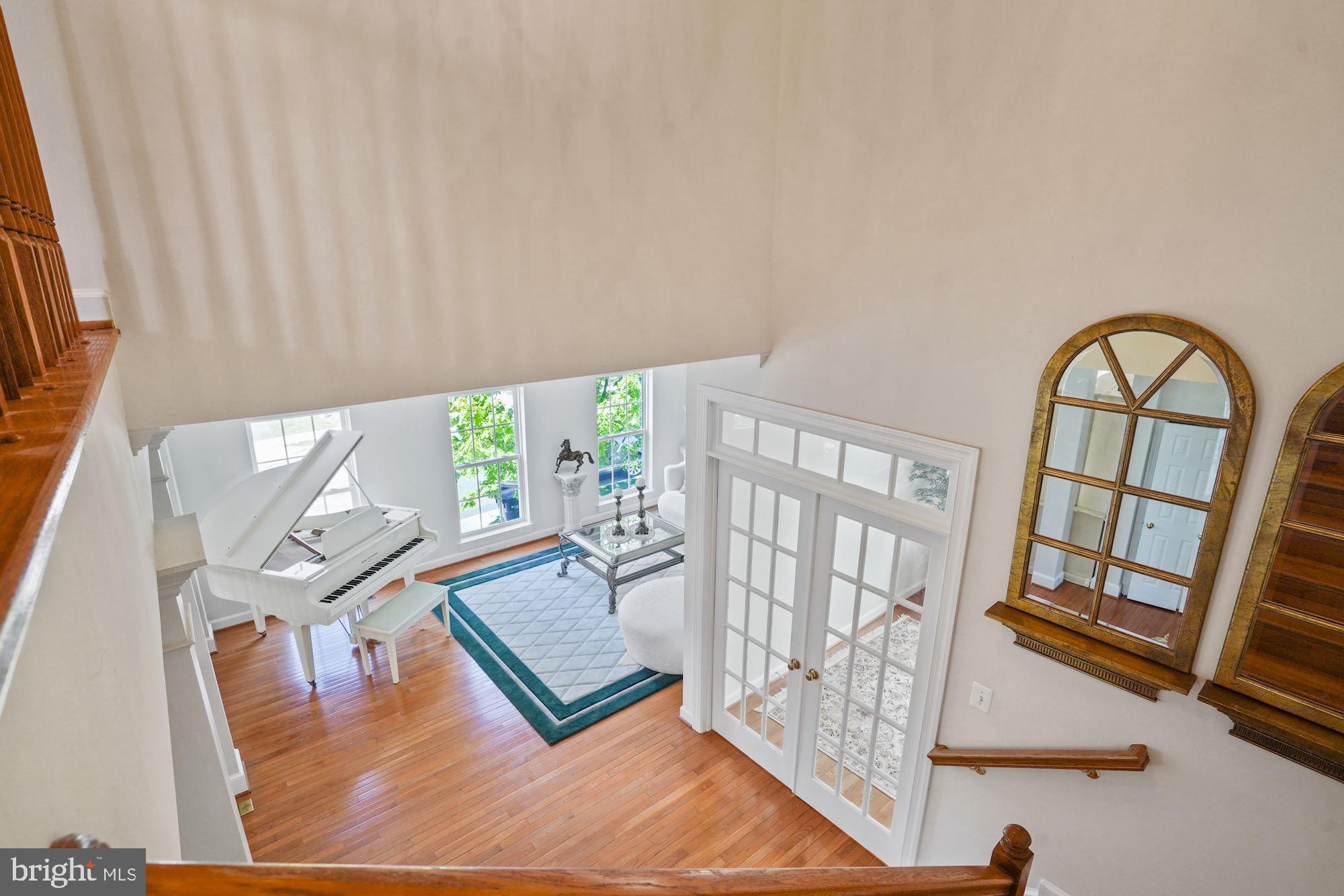 WINDSOR KNOLL - Residential