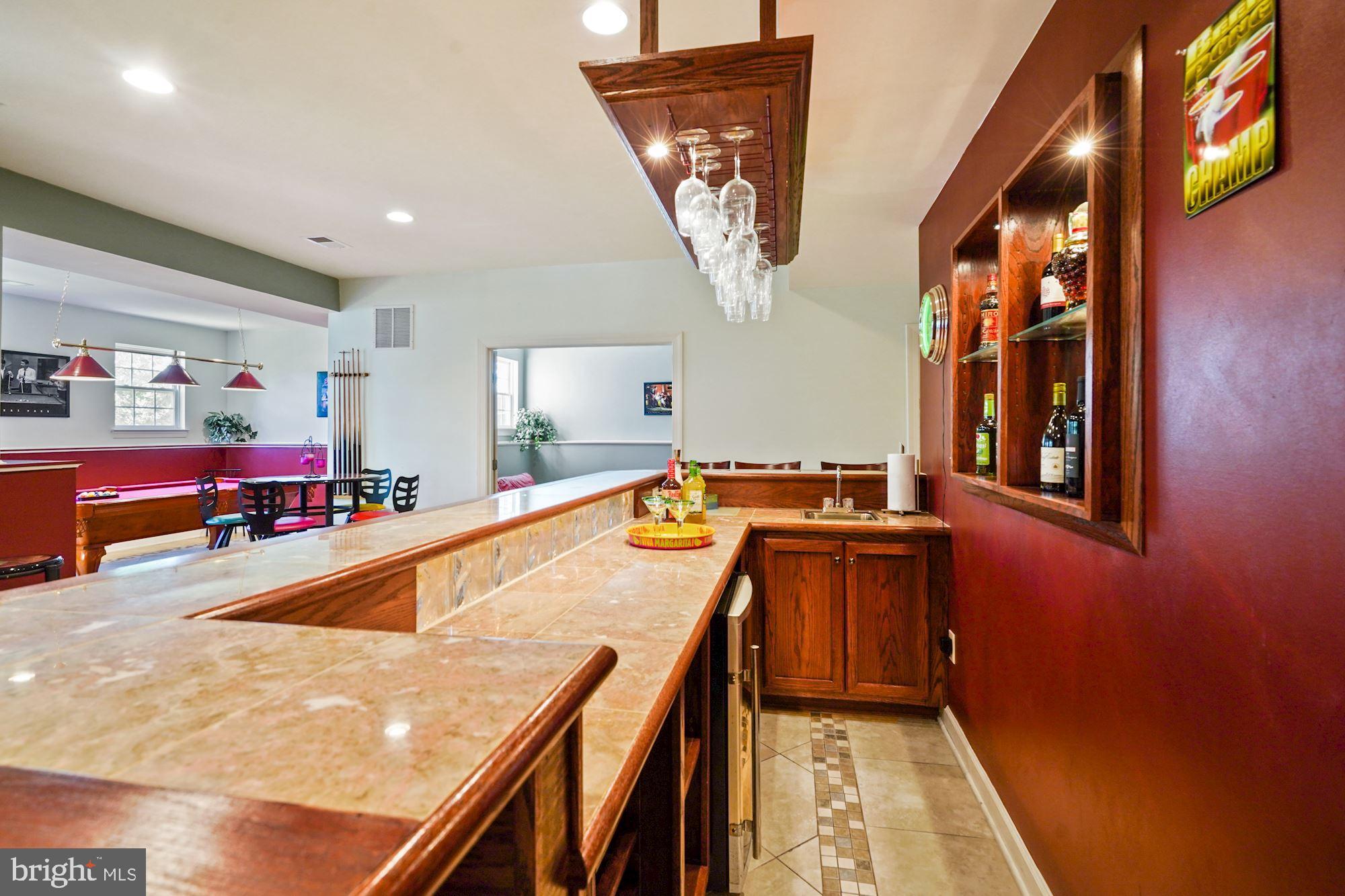 WINDSOR KNOLL - Residential