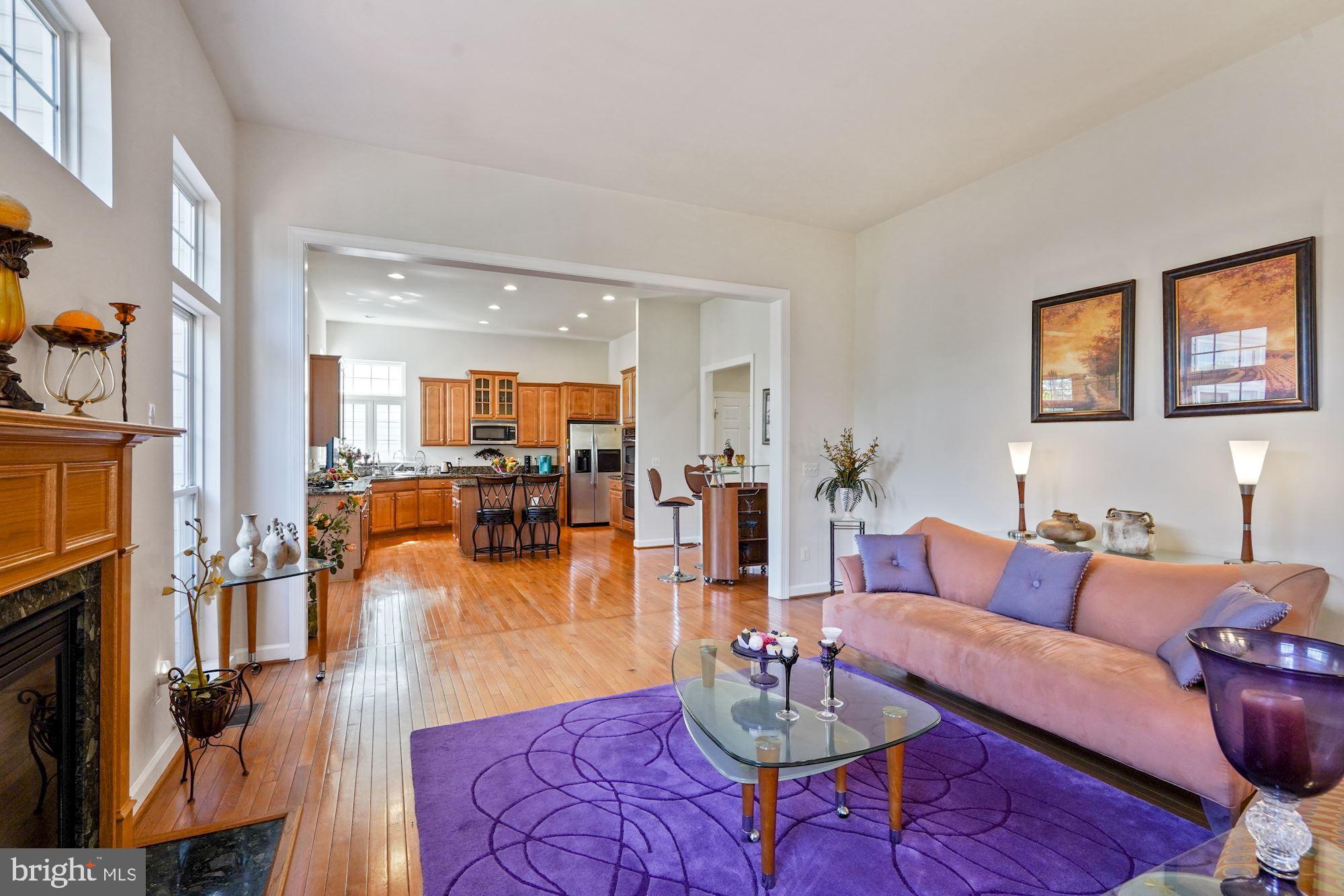 WINDSOR KNOLL - Residential