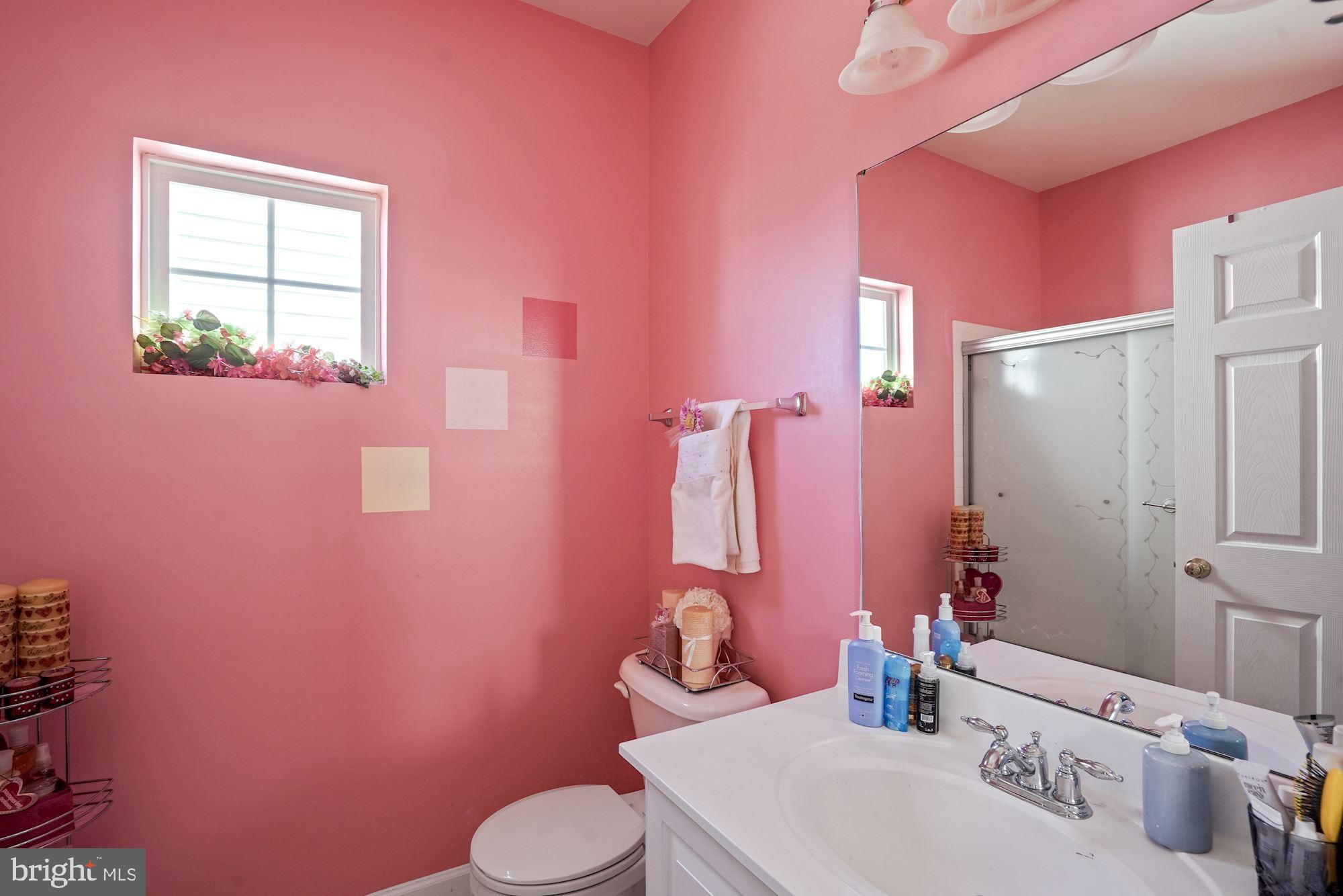 WINDSOR KNOLL - Residential