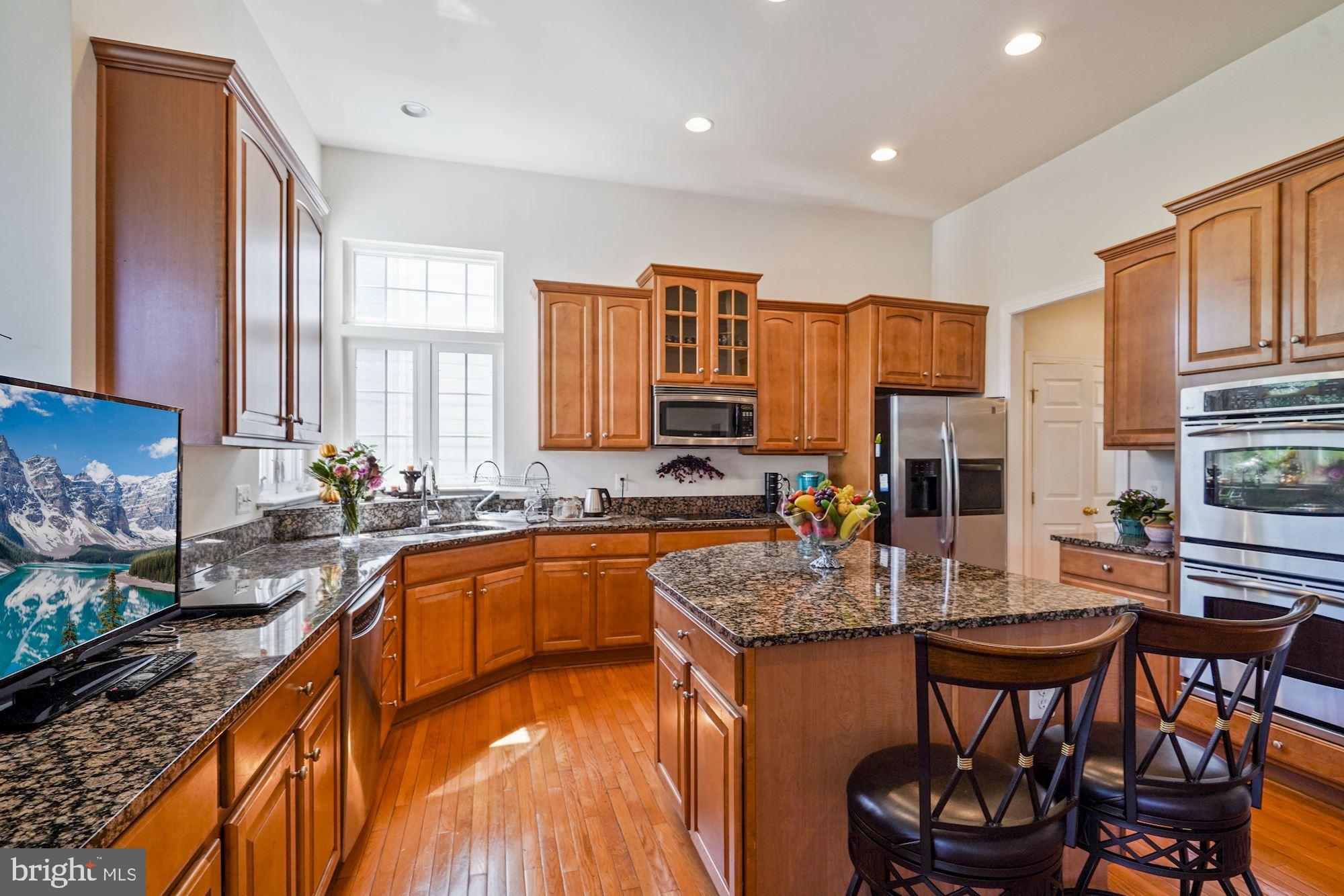 WINDSOR KNOLL - Residential