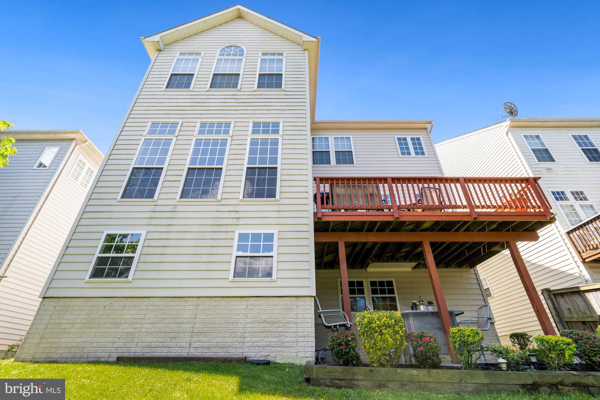 WINDSOR KNOLL - Residential