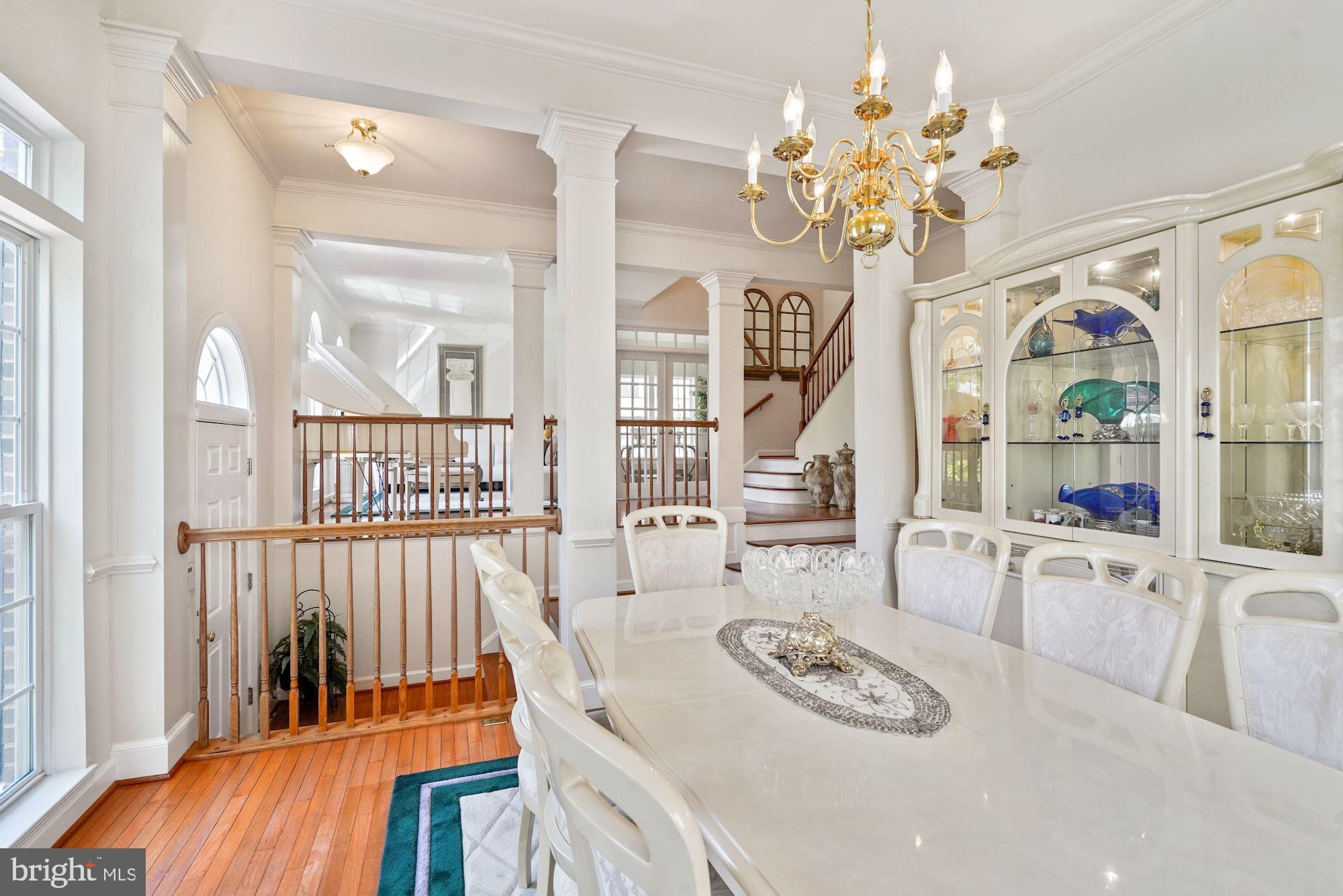 WINDSOR KNOLL - Residential