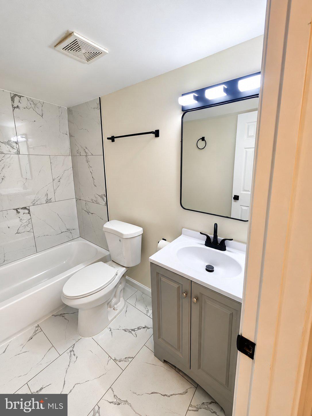 10239 PRINCE PLACE 26-202
