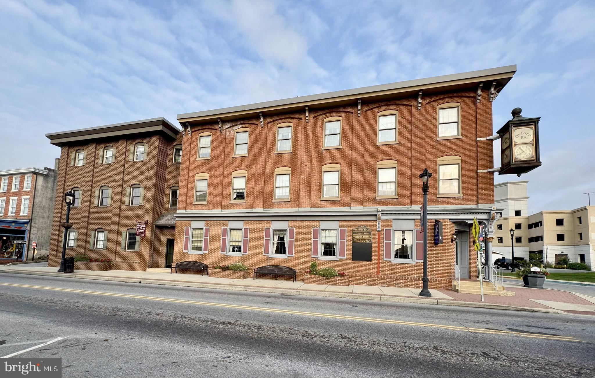 OXFORD BORO - Commercial Lease