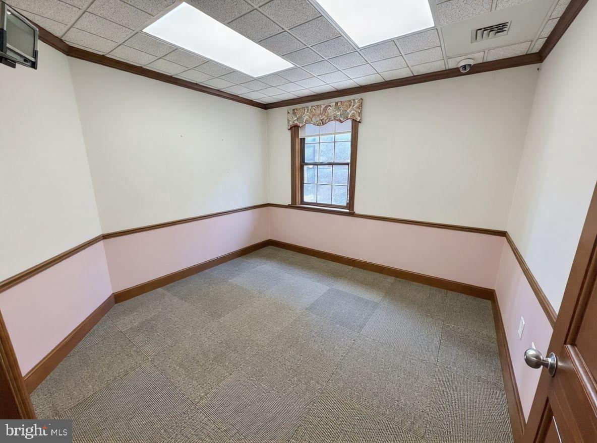 OXFORD BORO - Commercial Lease