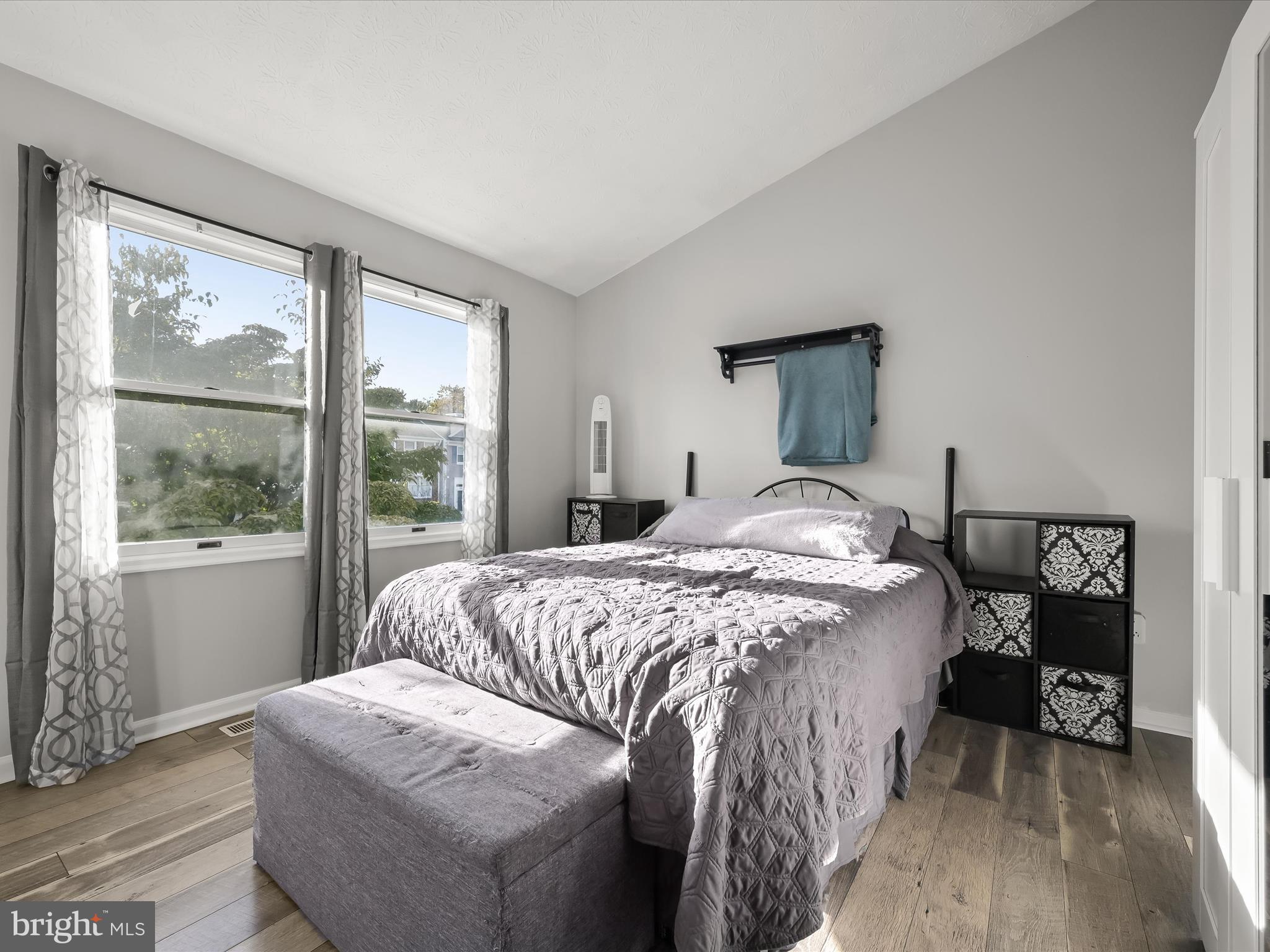 KINGS MEADE - Residential