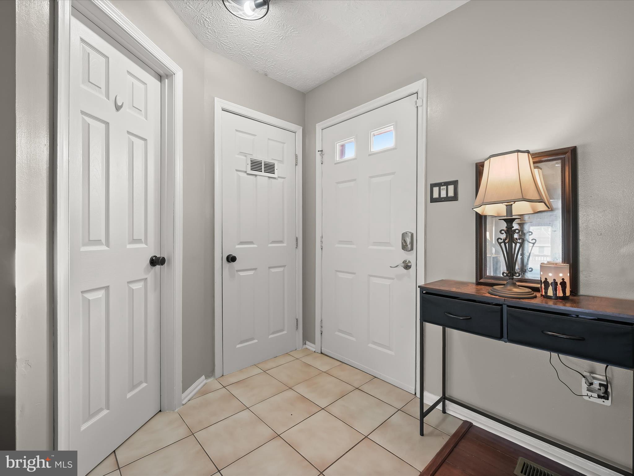 KINGS MEADE - Residential