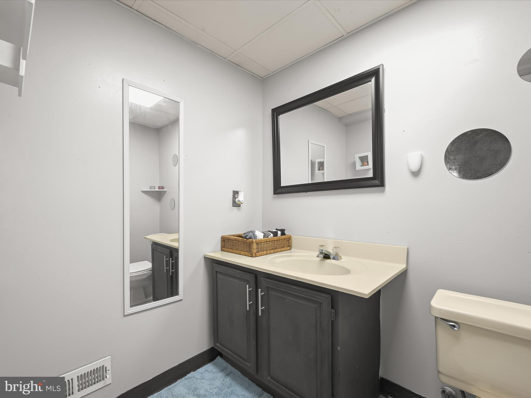 KINGS MEADE - Residential