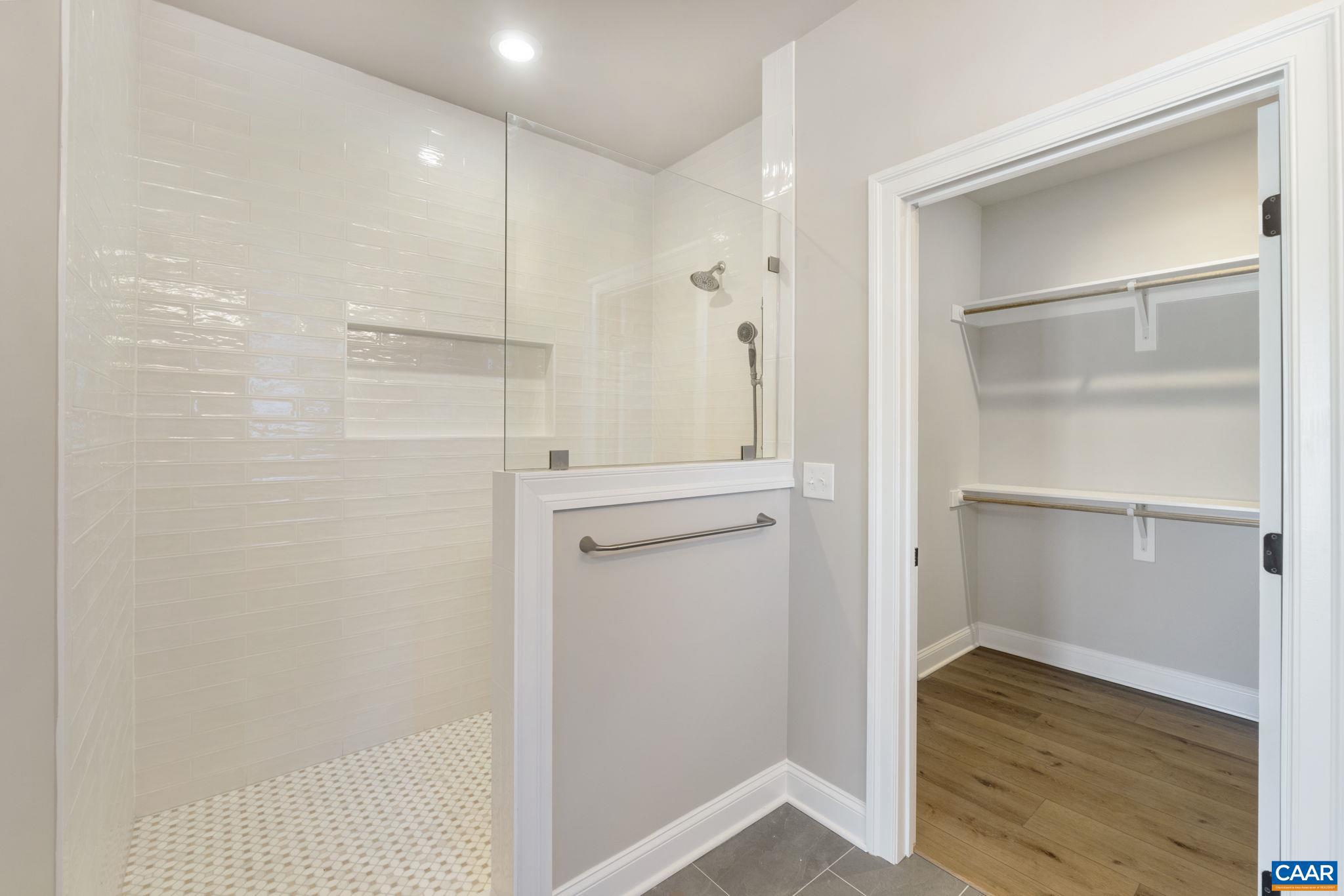 OLD TRAIL - Residential