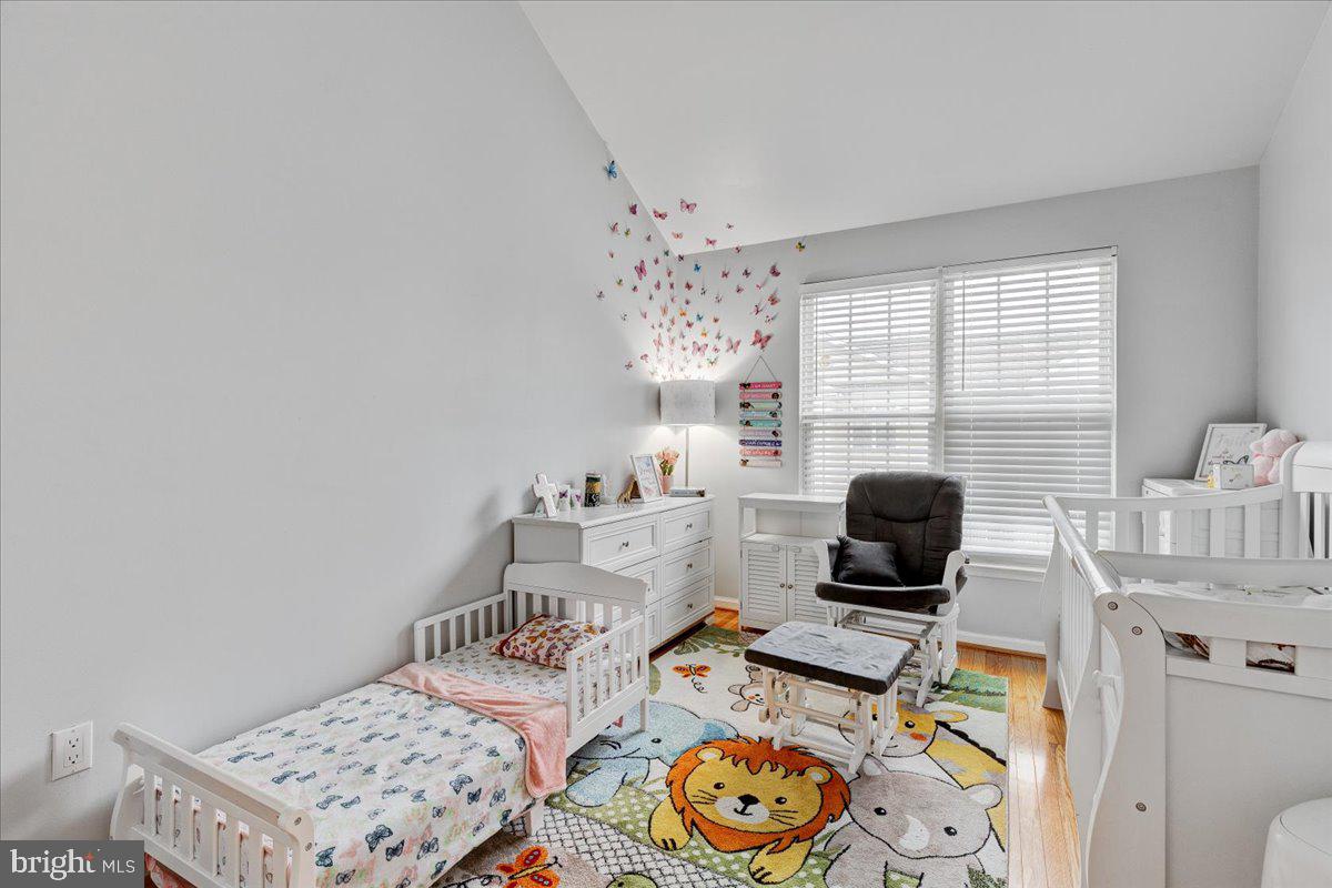 WOODVIEW VILLAGE WEST - Residential