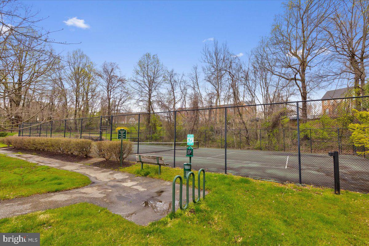 WOODVIEW VILLAGE WEST - Residential