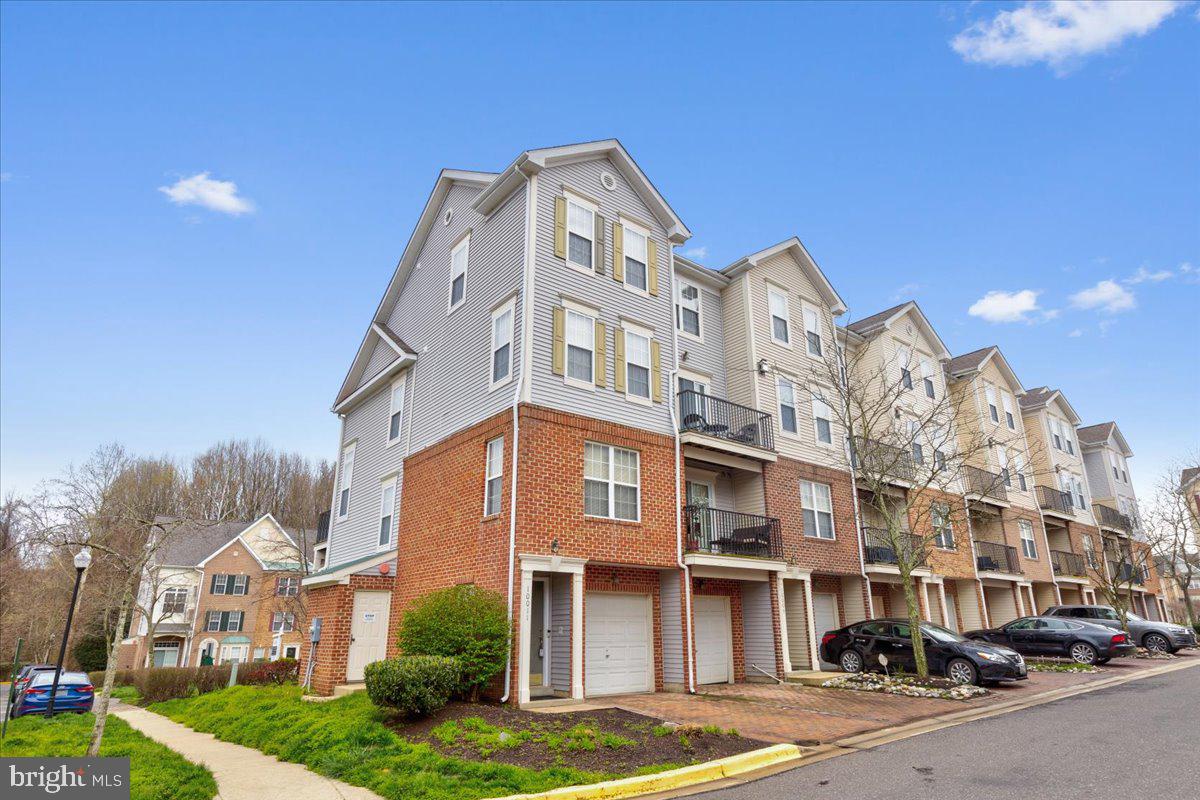 WOODVIEW VILLAGE WEST - Residential