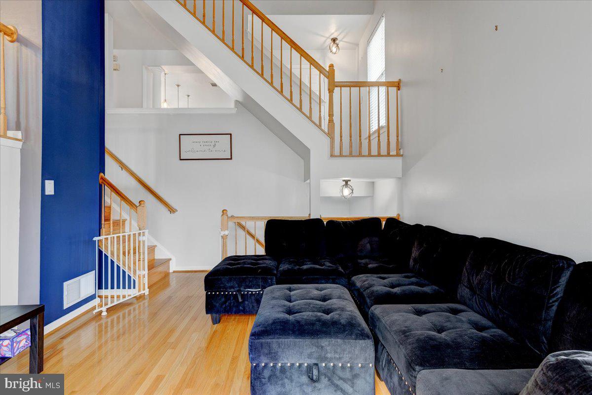 WOODVIEW VILLAGE WEST - Residential