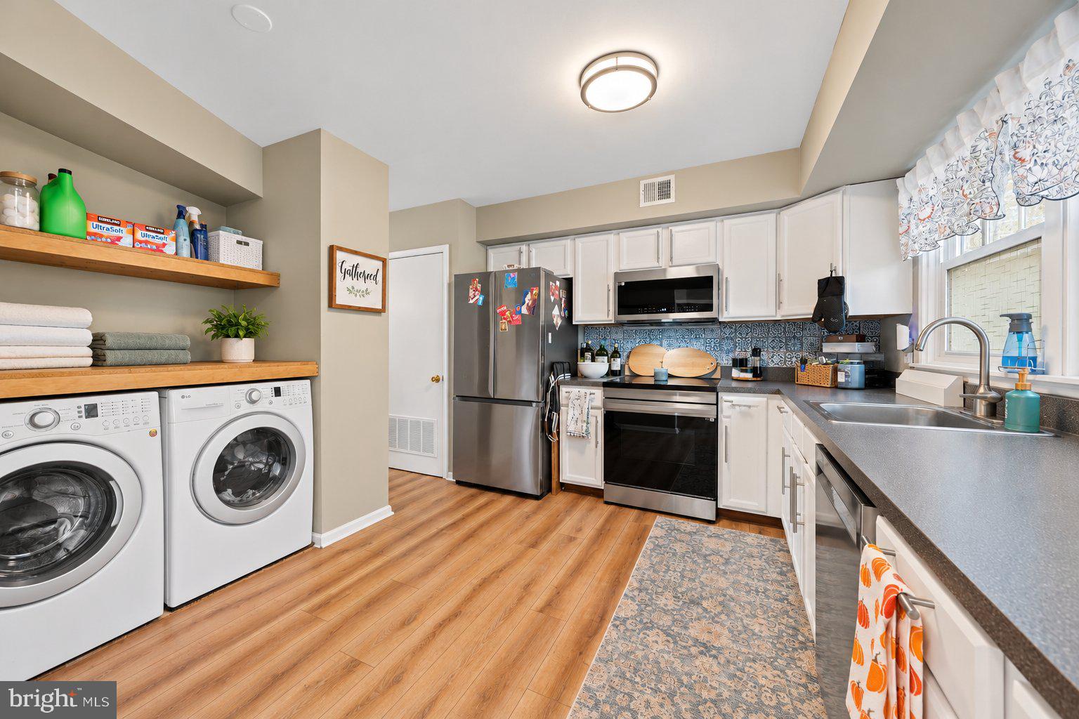 25 YORKTOWN COURT