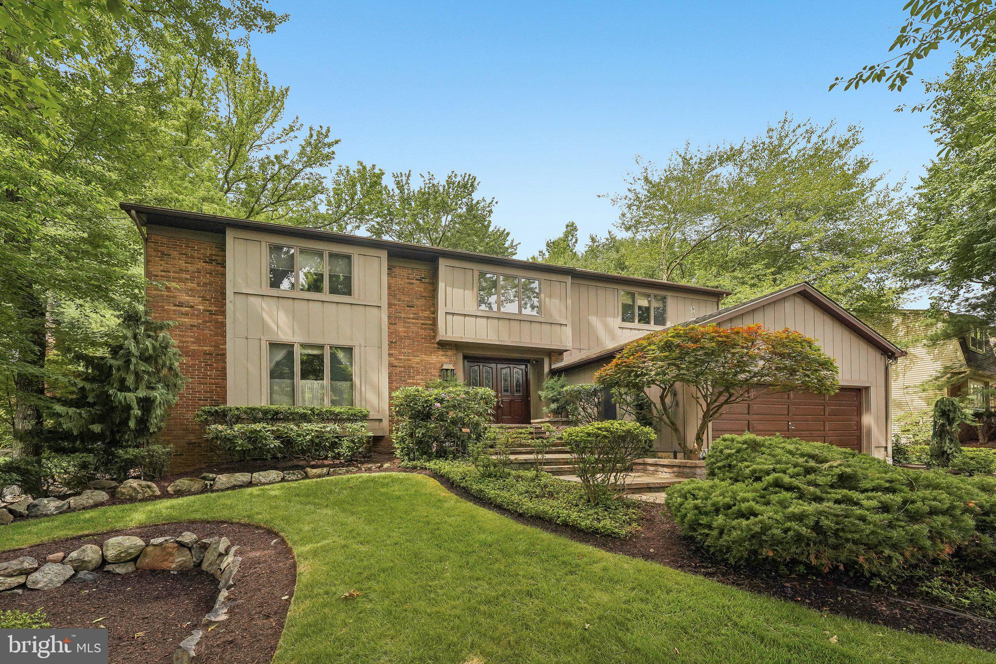 21 TEAK COURT