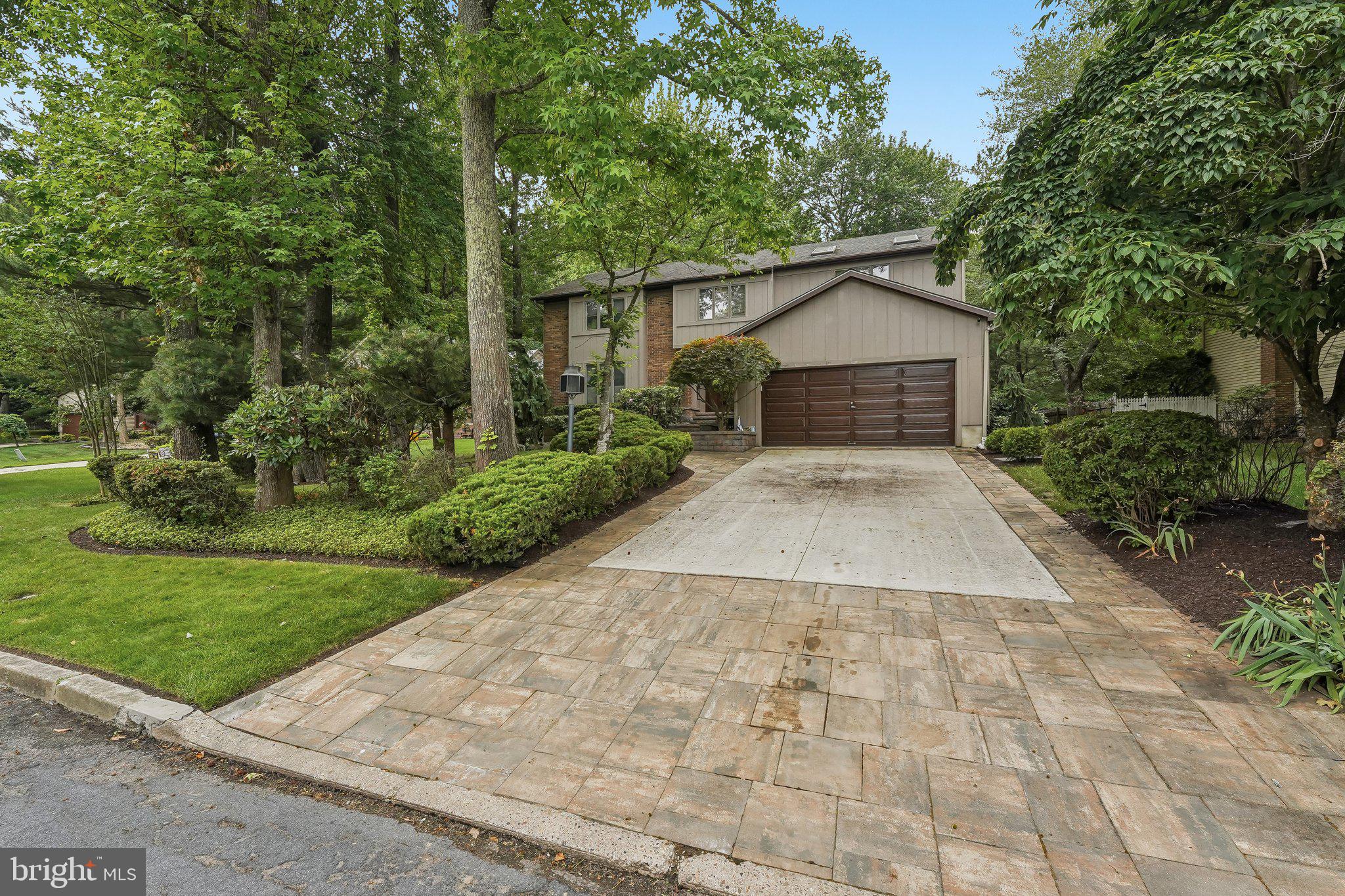 21 TEAK COURT