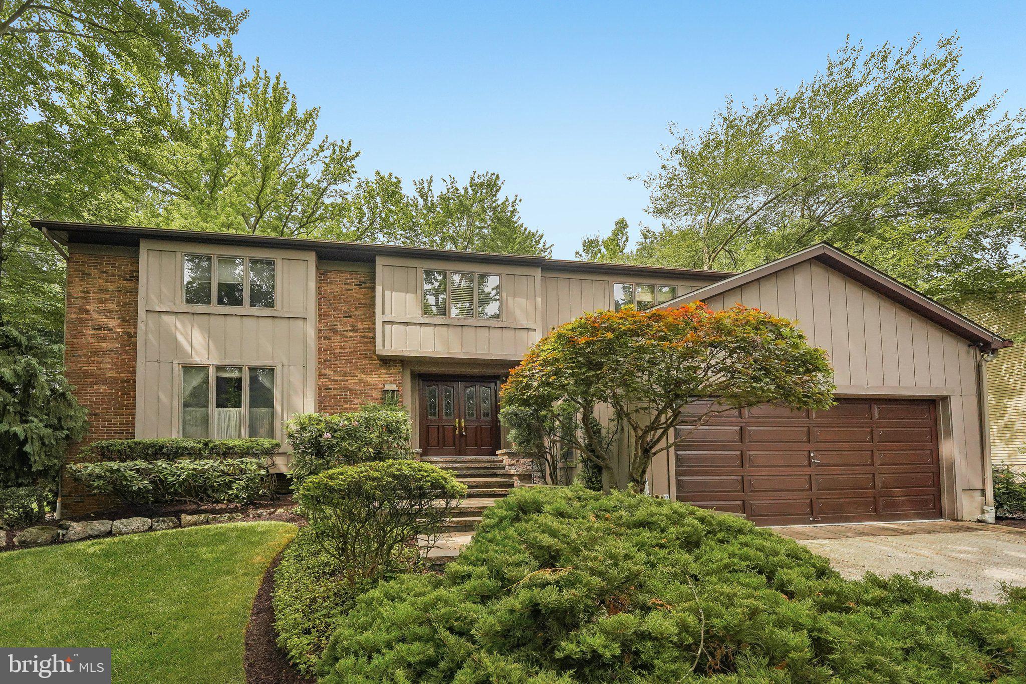 21 TEAK COURT
