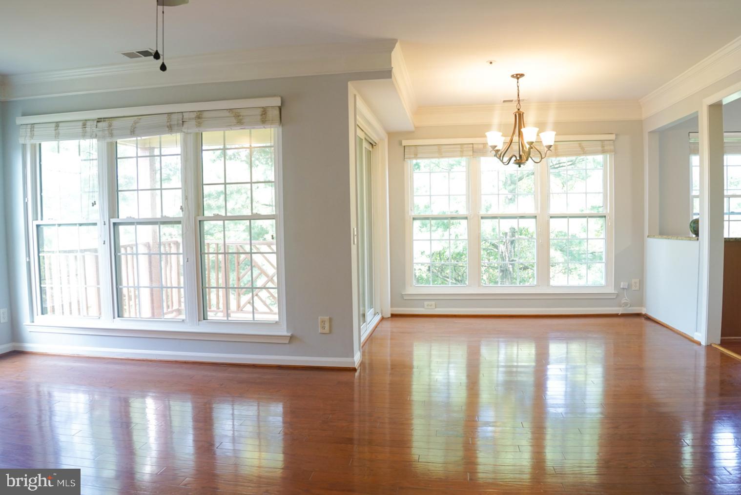 2816 EMMA LEE STREET 301