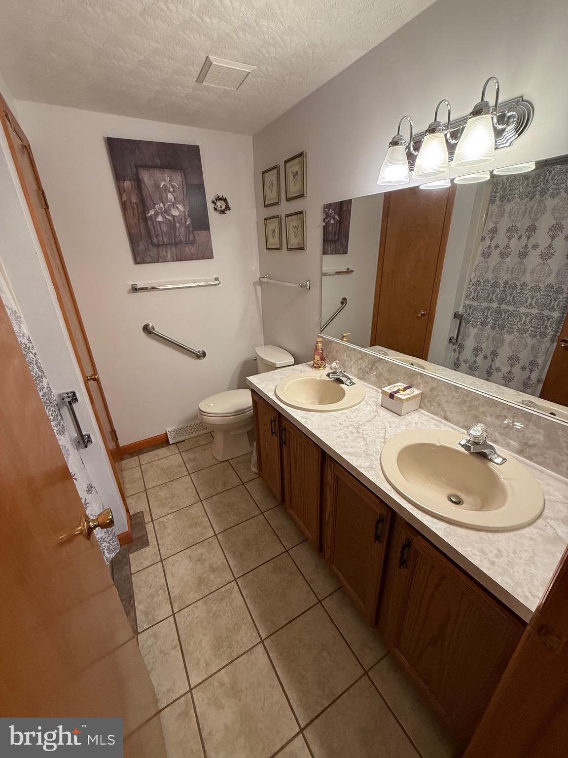 AIRPORT ADDITION - Residential