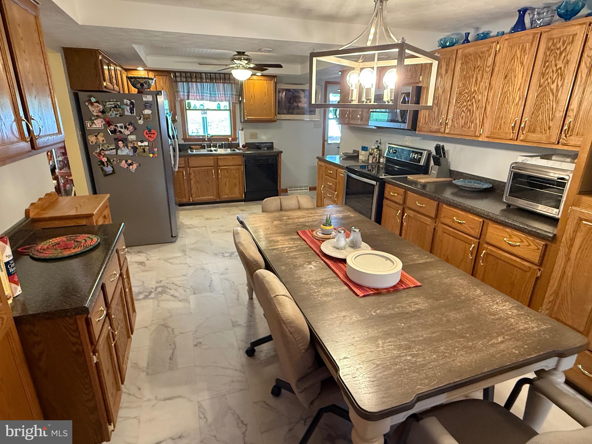 AIRPORT ADDITION - Residential