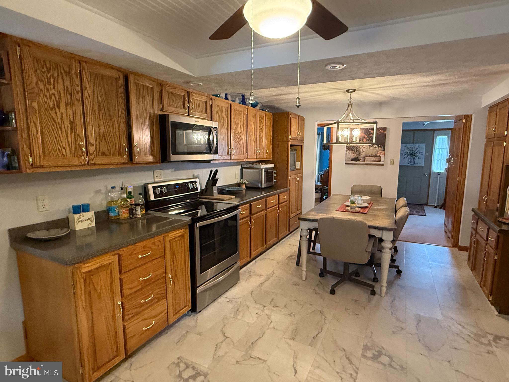 AIRPORT ADDITION - Residential