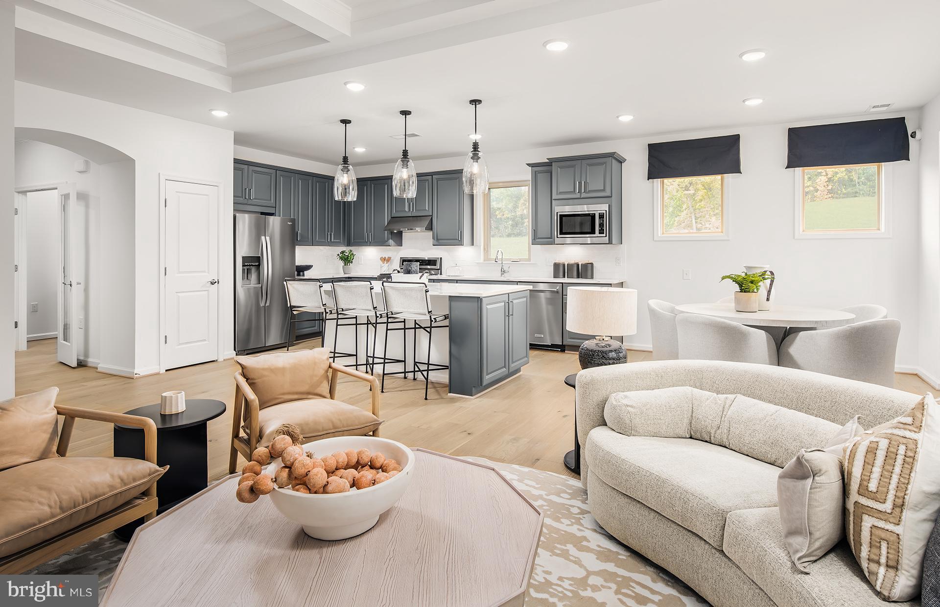 MONTEBELLO - Residential