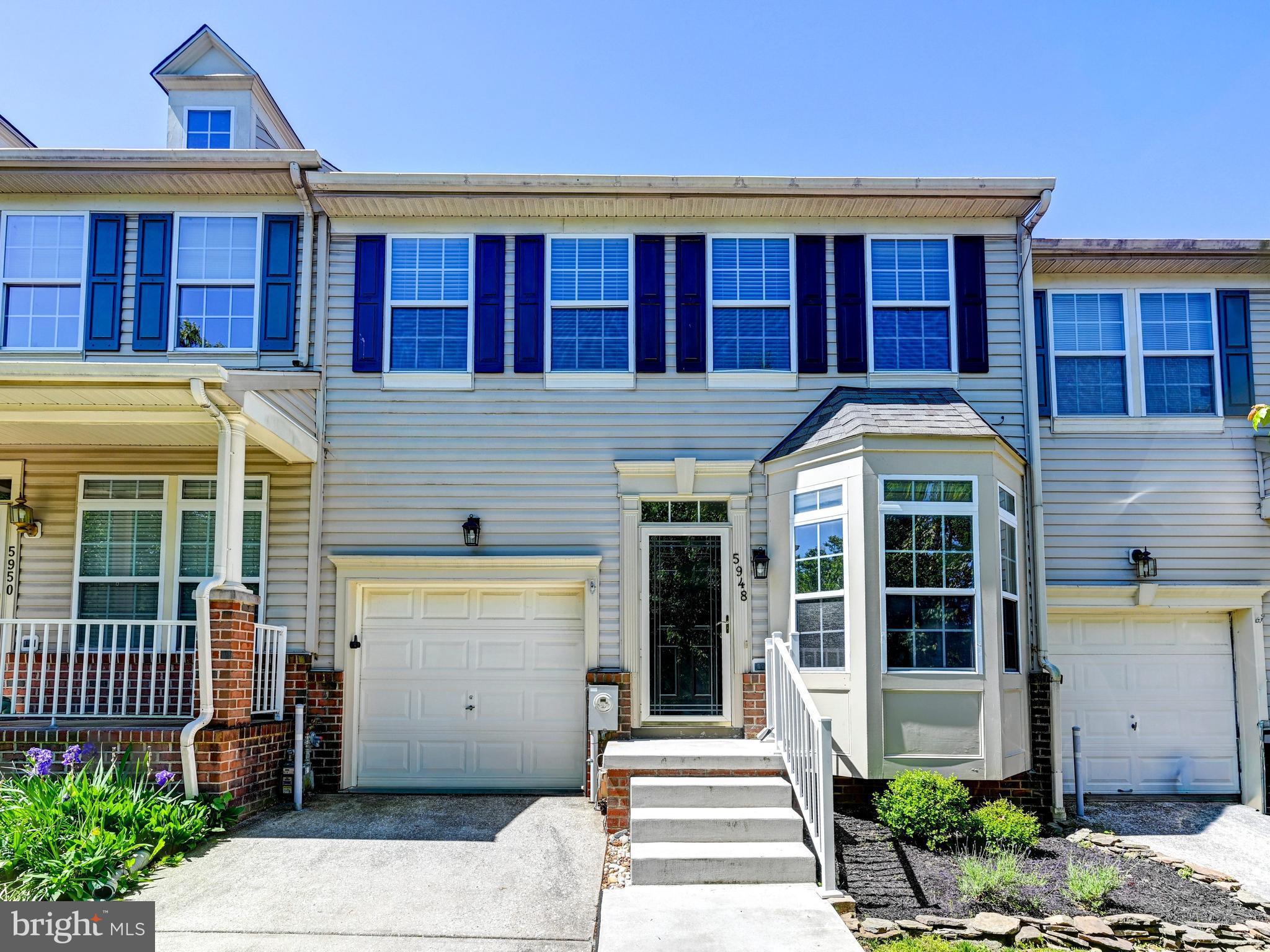 COLLEGE HILLS - Residential