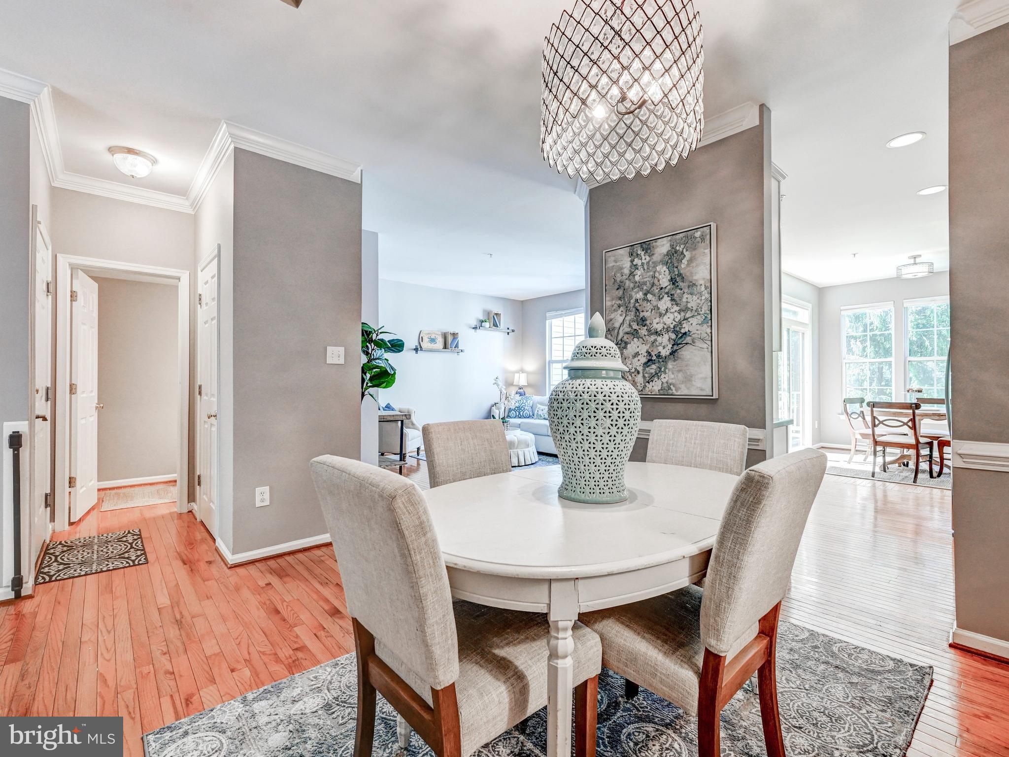 COLLEGE HILLS - Residential
