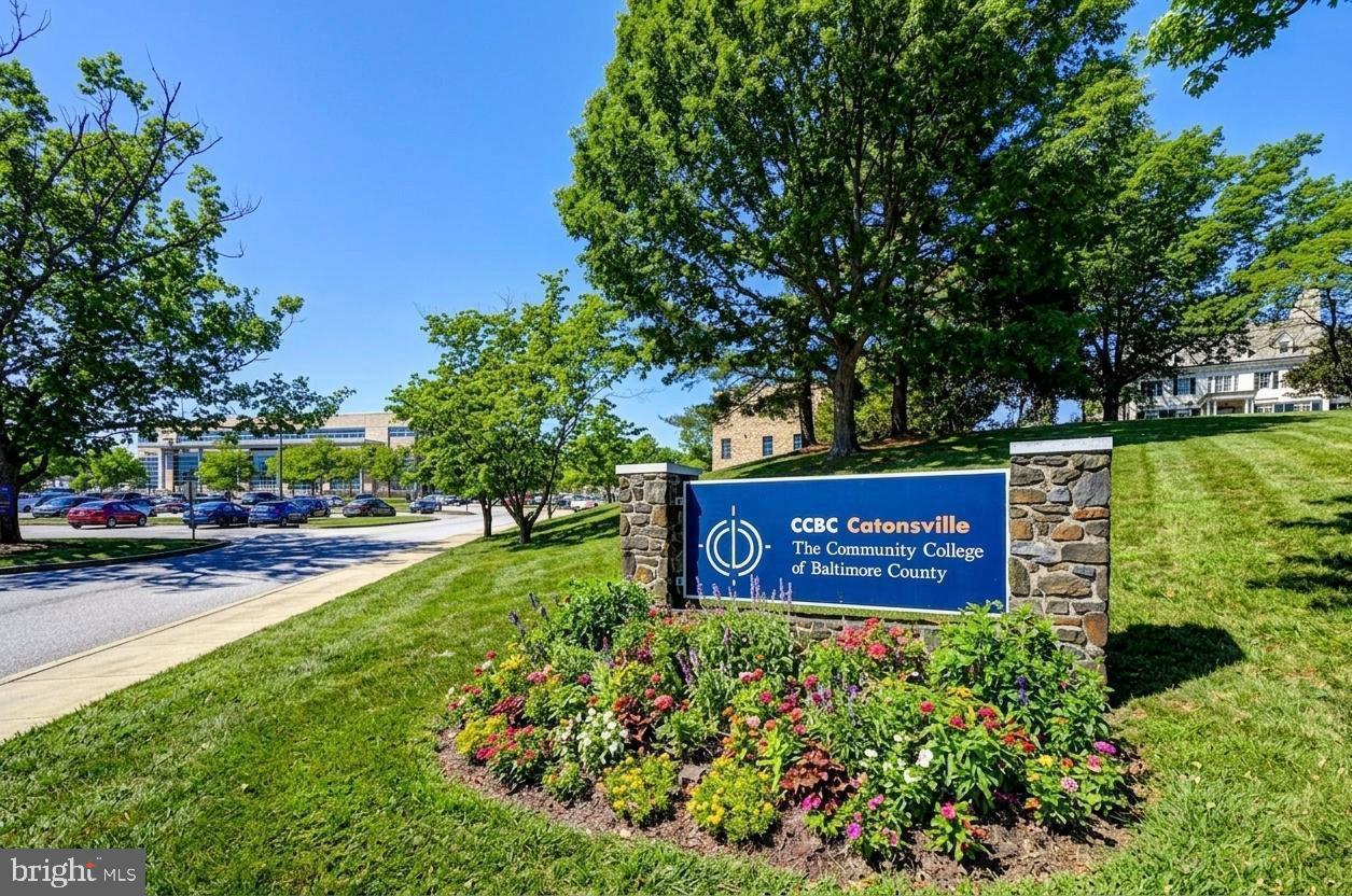 COLLEGE HILLS - Residential