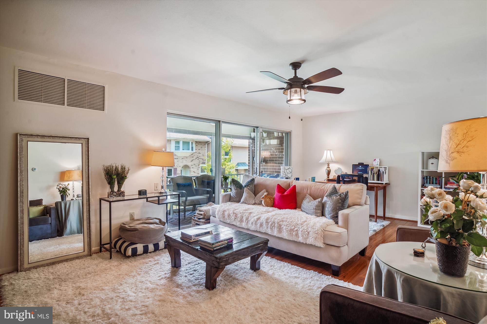 LEISURE WORLD - Residential