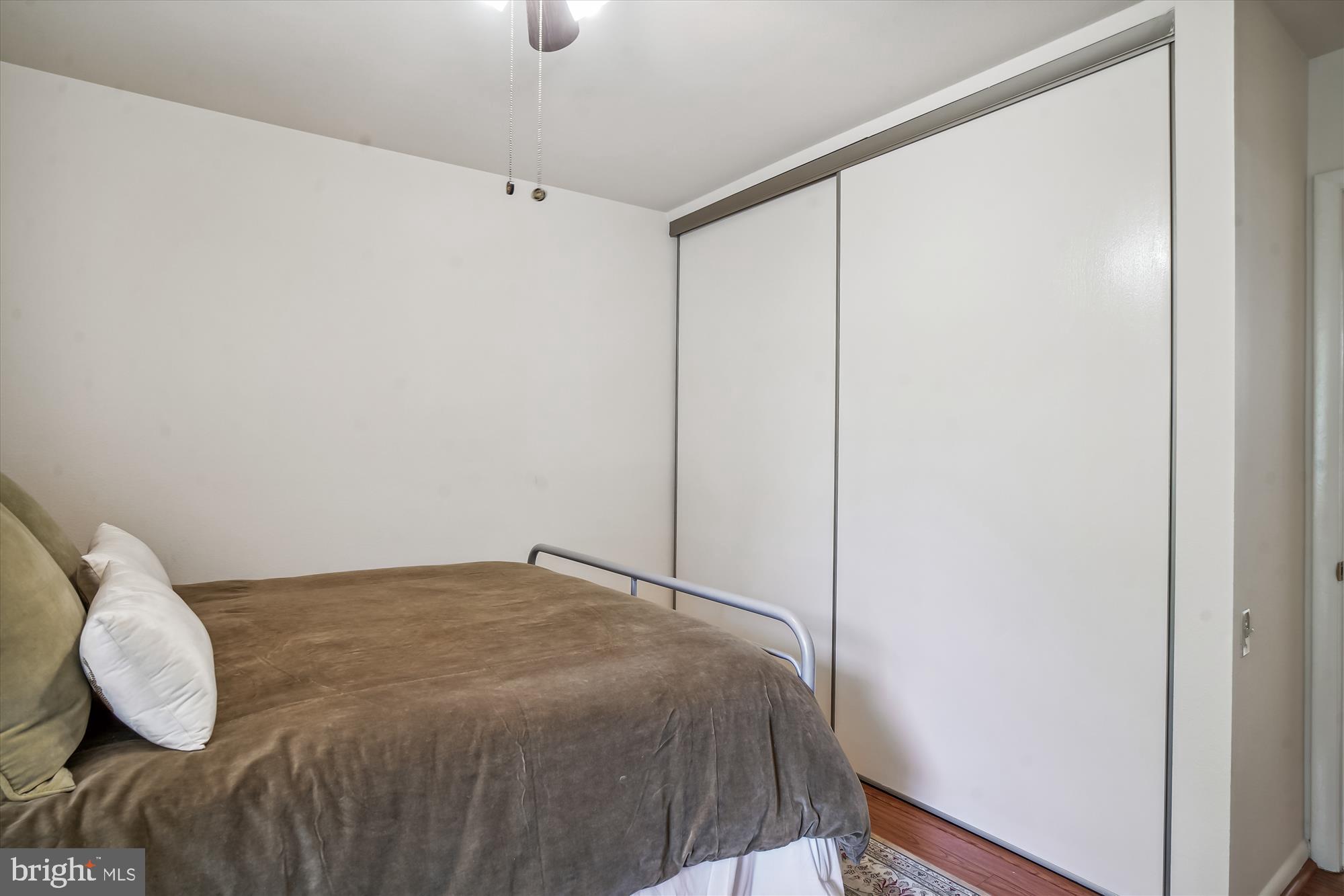 LEISURE WORLD - Residential