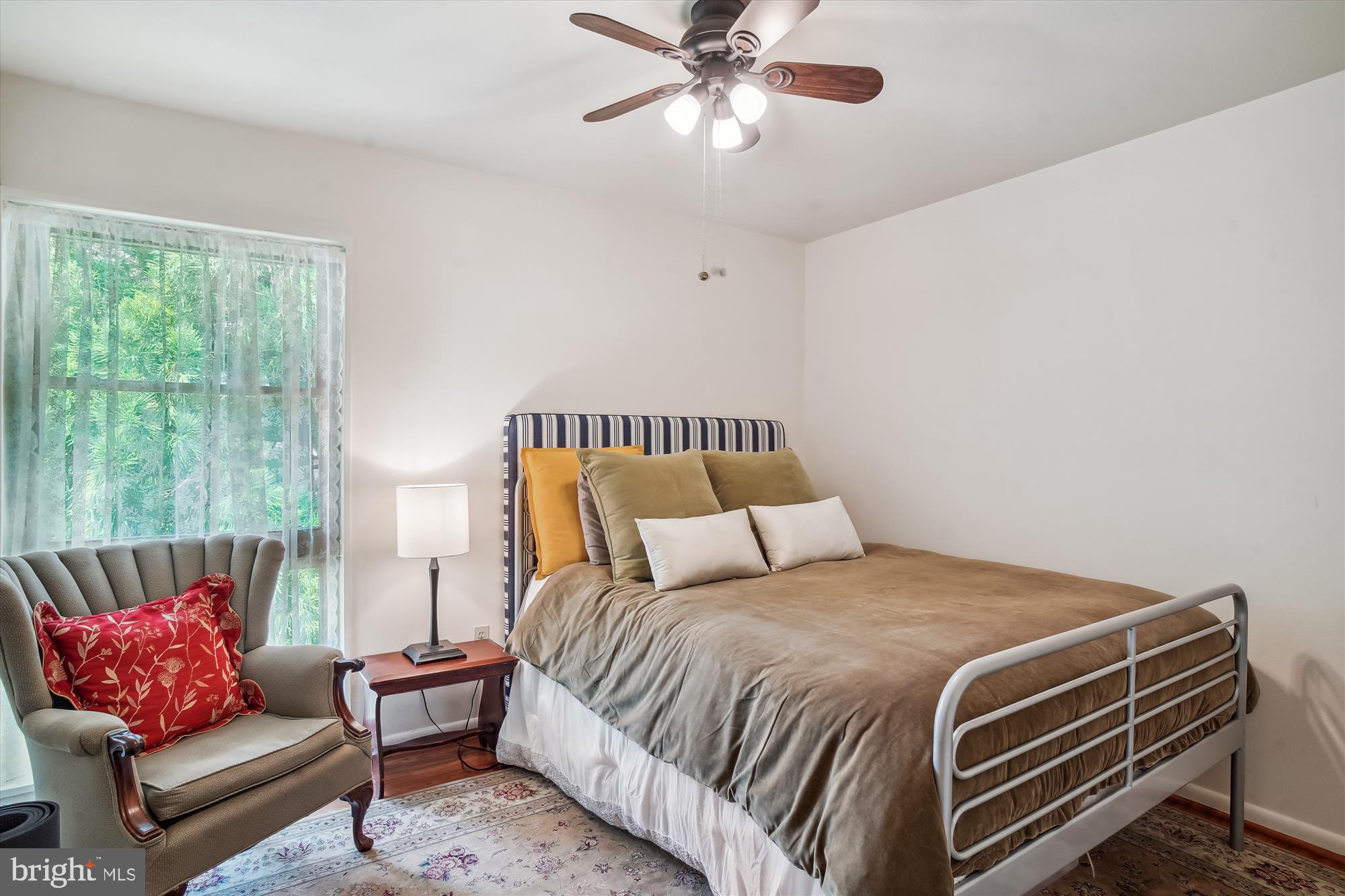 LEISURE WORLD - Residential