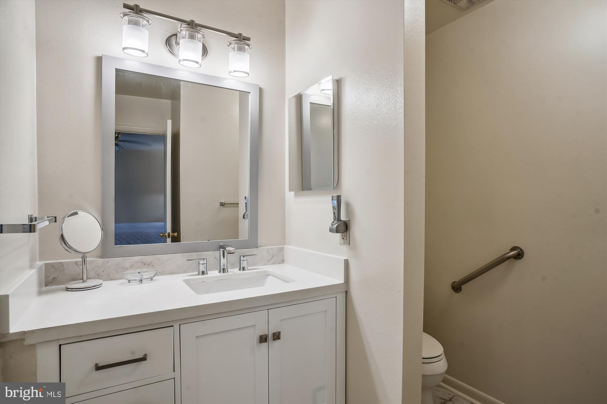 LEISURE WORLD - Residential