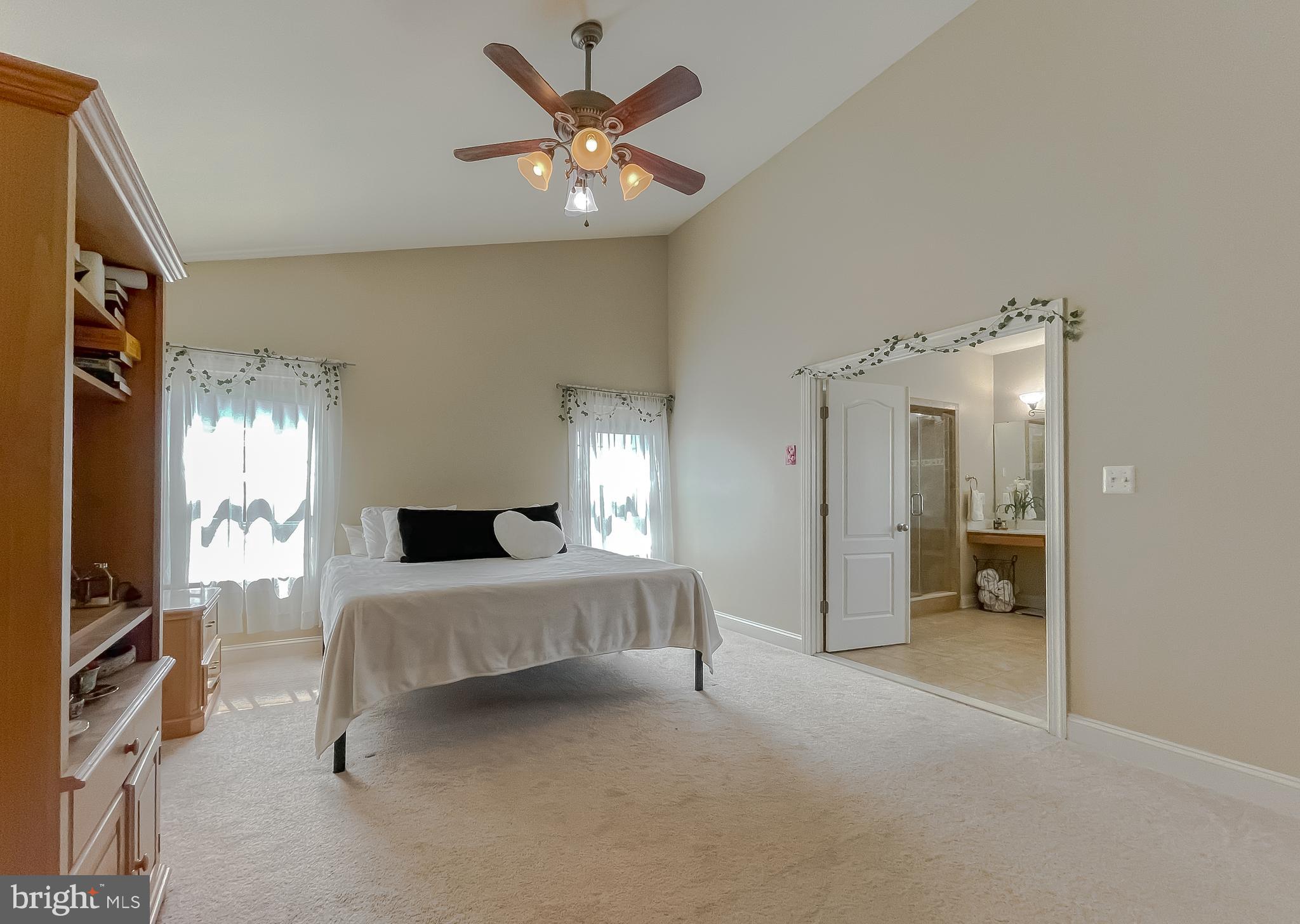 LEONARDS GRANT - Residential