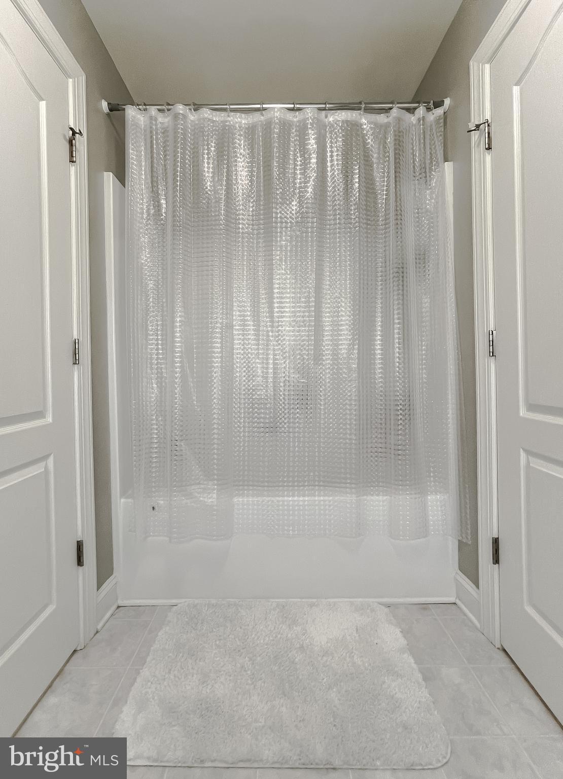 LEONARDS GRANT - Residential