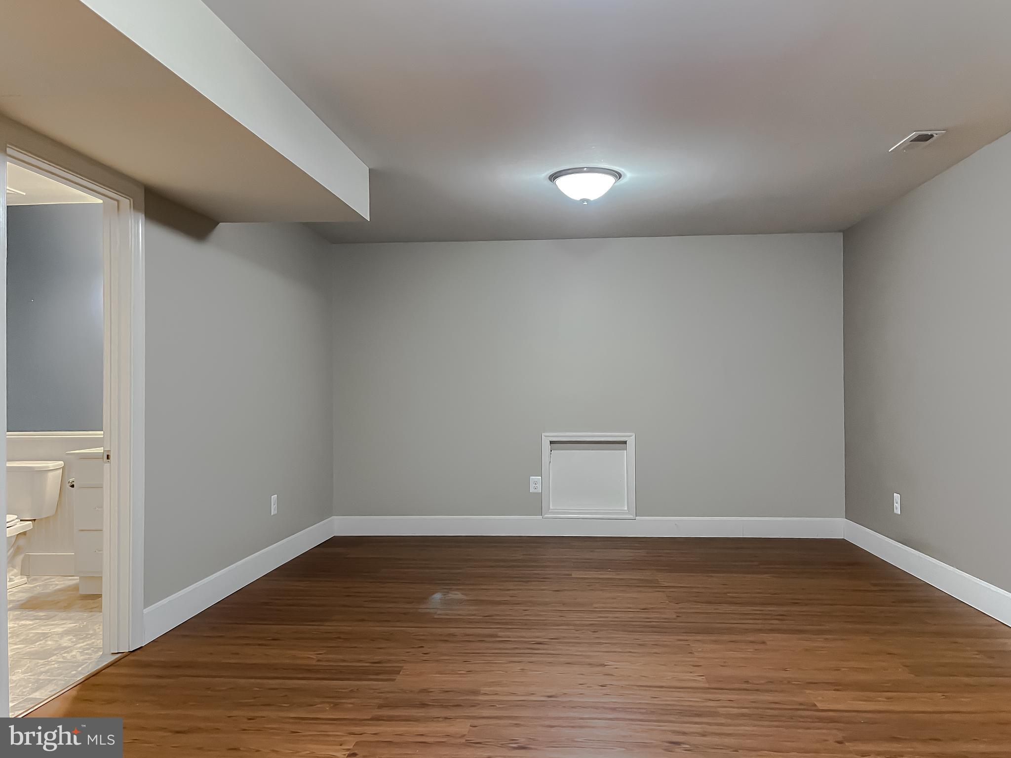 LEONARDS GRANT - Residential