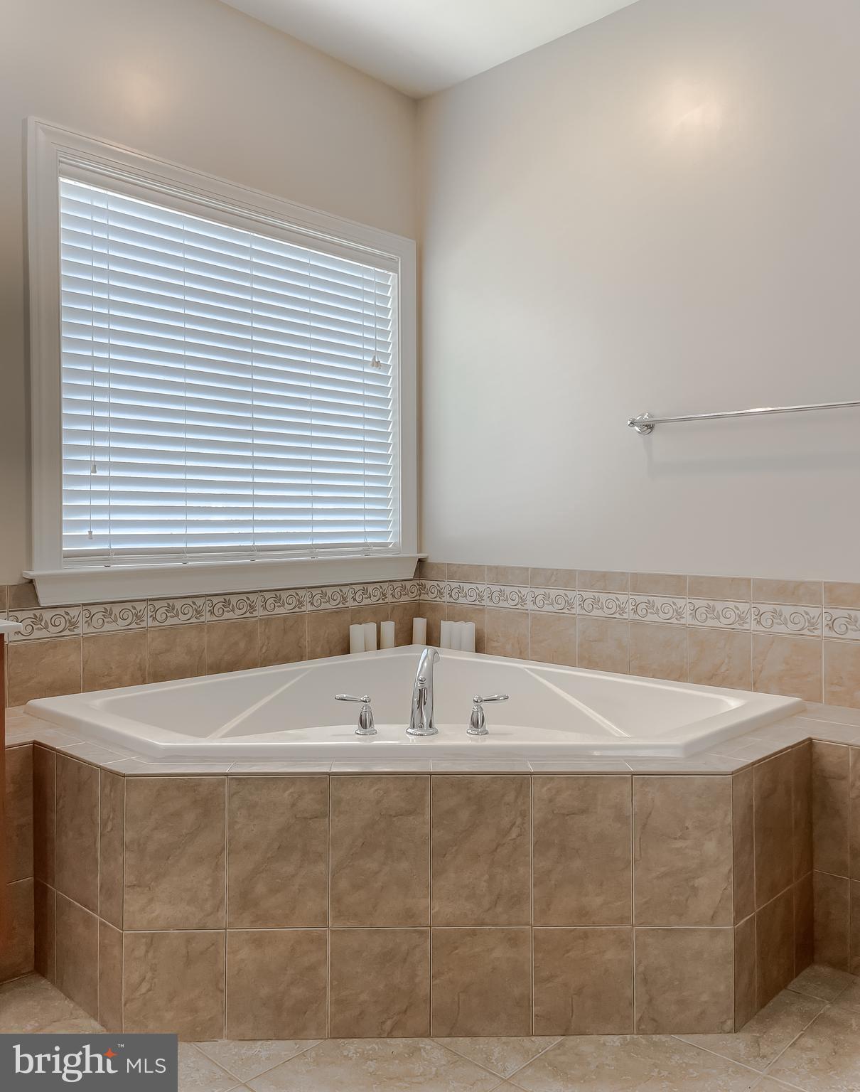 LEONARDS GRANT - Residential